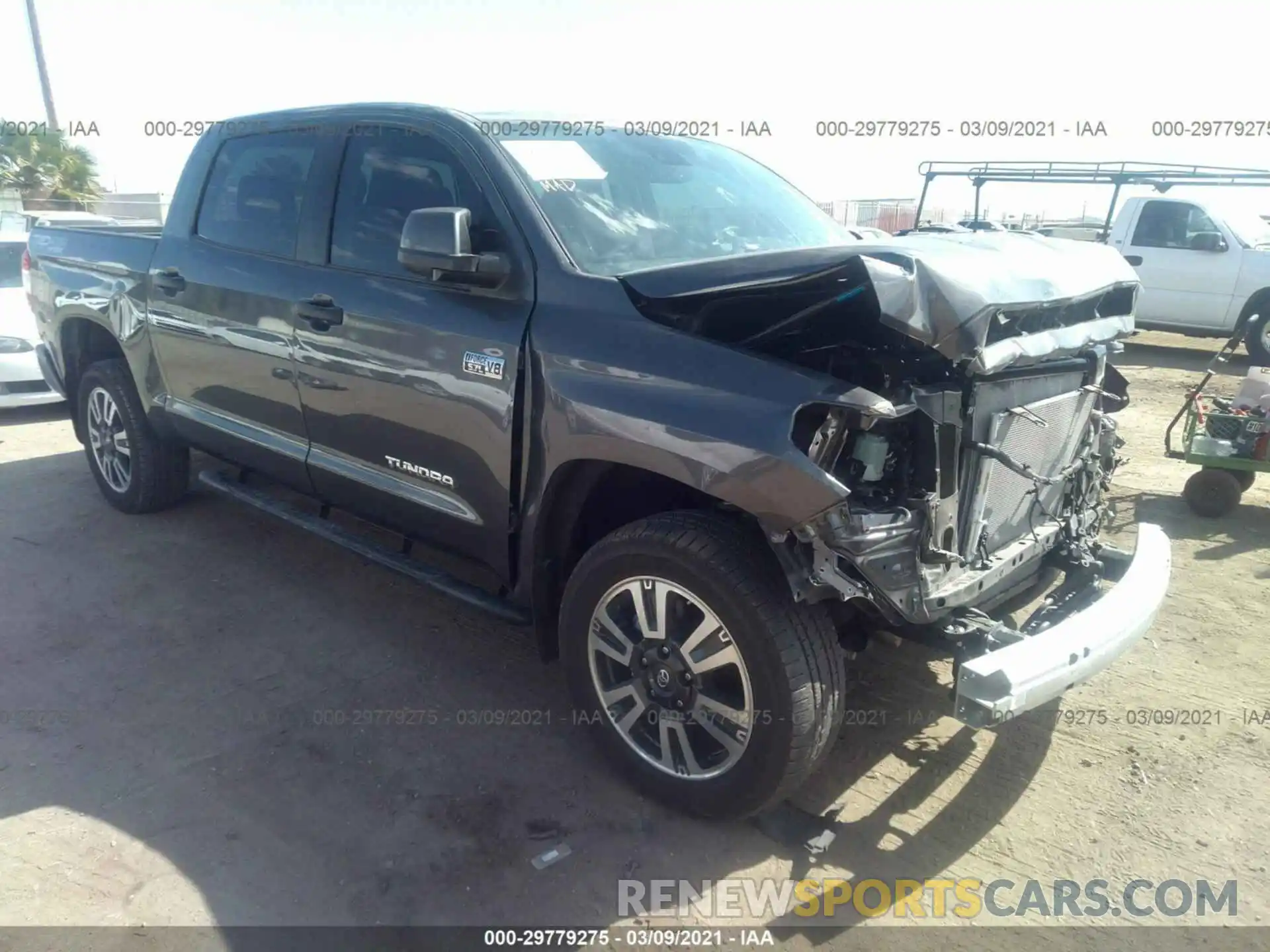 1 Photograph of a damaged car 5TFDY5F1XLX941085 TOYOTA TUNDRA 4WD 2020