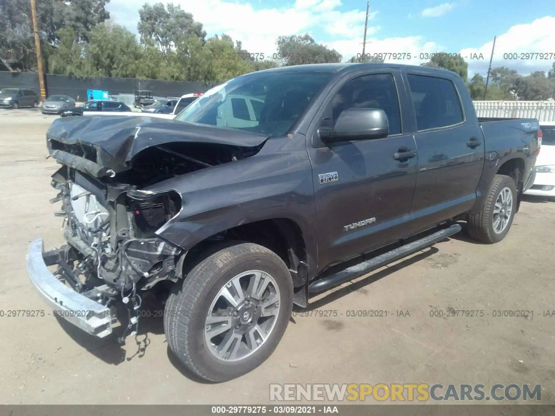 2 Photograph of a damaged car 5TFDY5F1XLX941085 TOYOTA TUNDRA 4WD 2020