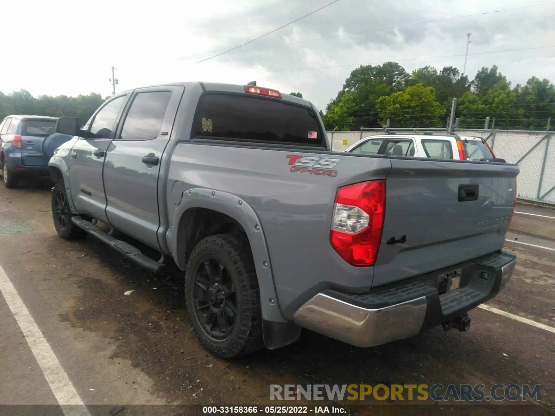 3 Photograph of a damaged car 5TFDY5F1XLX947534 TOYOTA TUNDRA 4WD 2020