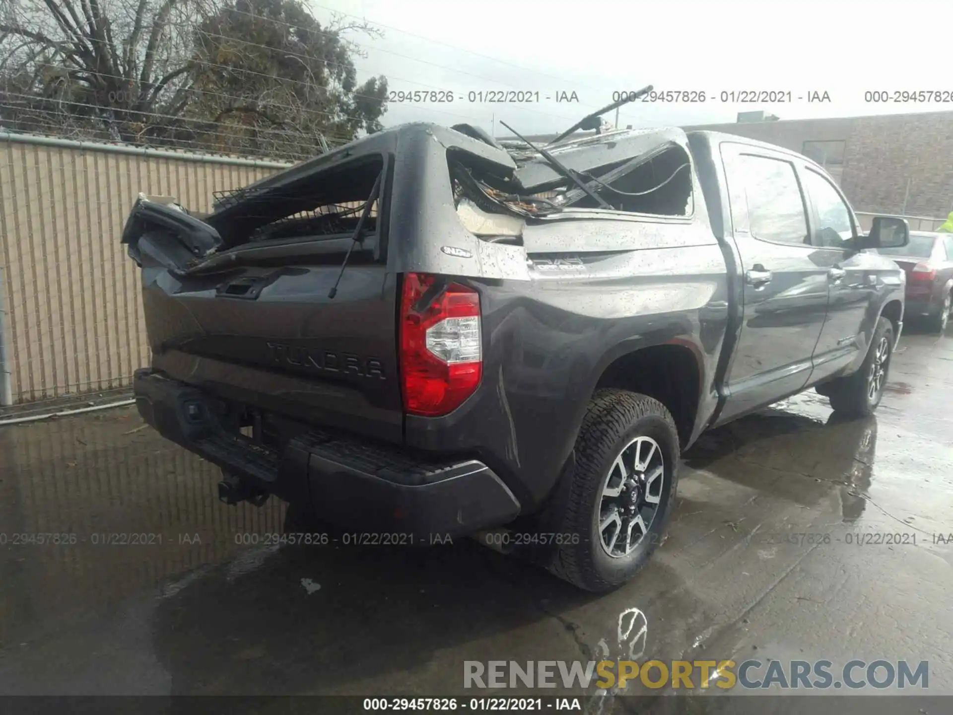 4 Фотография поврежденного автомобиля 5TFHY5F10LX924863 TOYOTA TUNDRA 4WD 2020