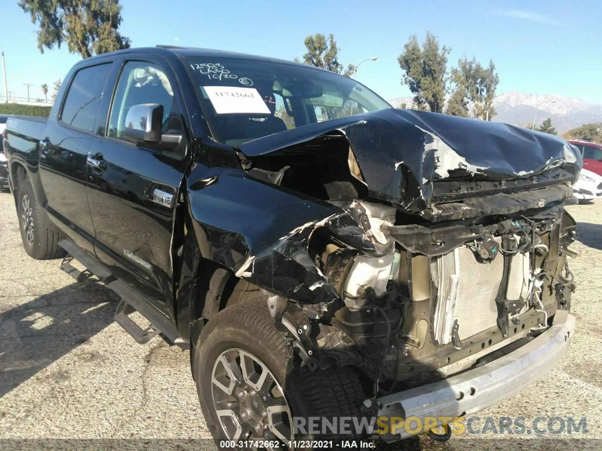 1 Photograph of a damaged car 5TFHY5F12LX915808 TOYOTA TUNDRA 4WD 2020