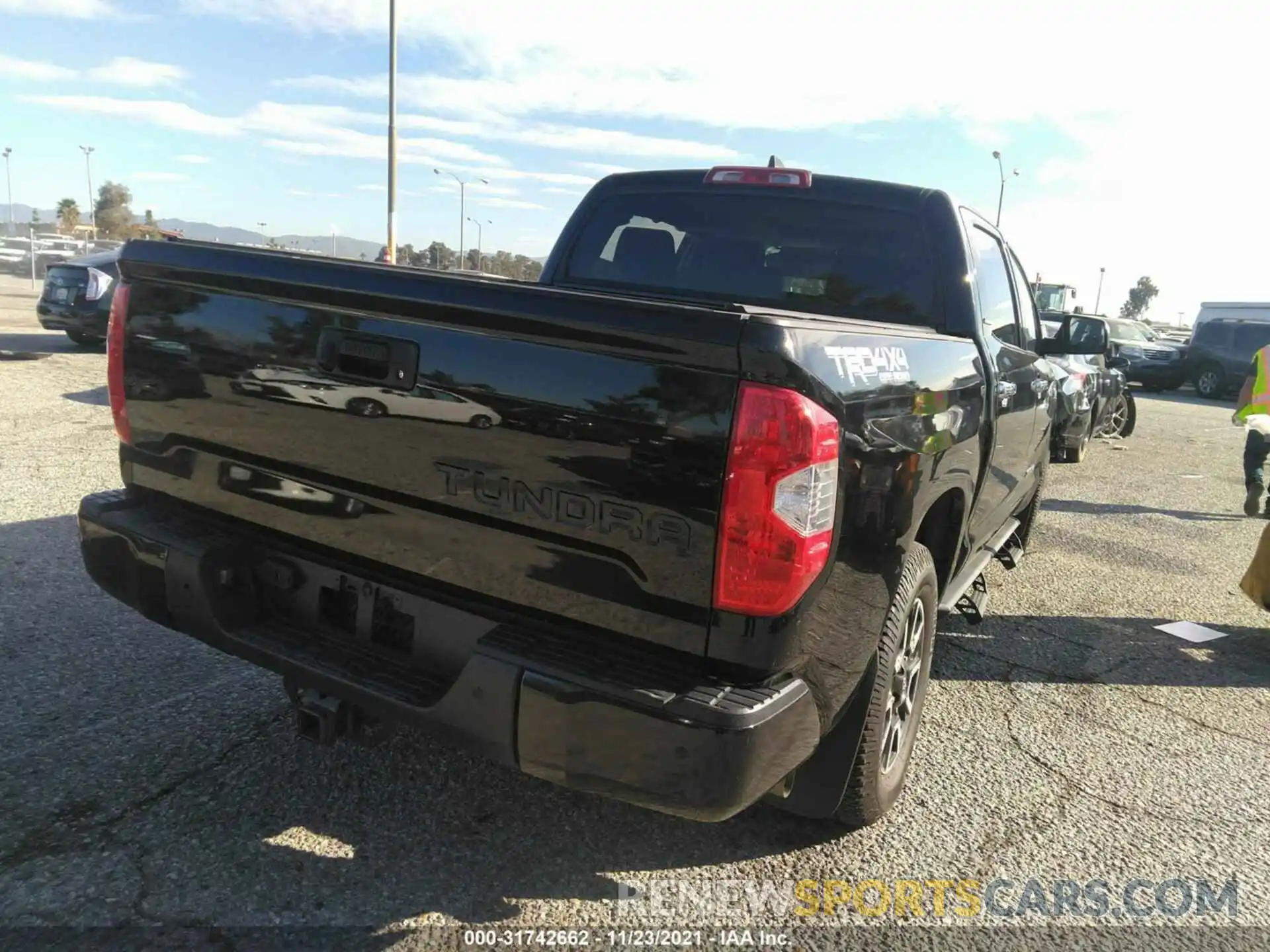 4 Photograph of a damaged car 5TFHY5F12LX915808 TOYOTA TUNDRA 4WD 2020