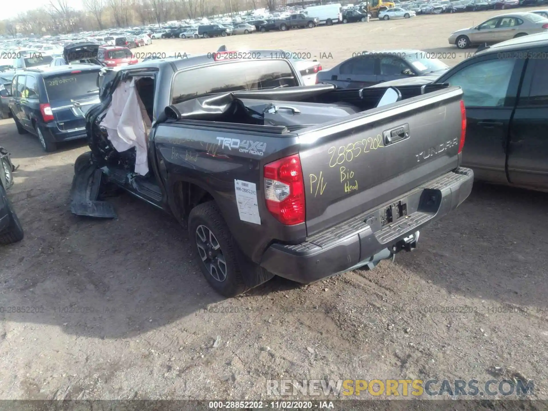 3 Фотография поврежденного автомобиля 5TFHY5F13LX938594 TOYOTA TUNDRA 4WD 2020