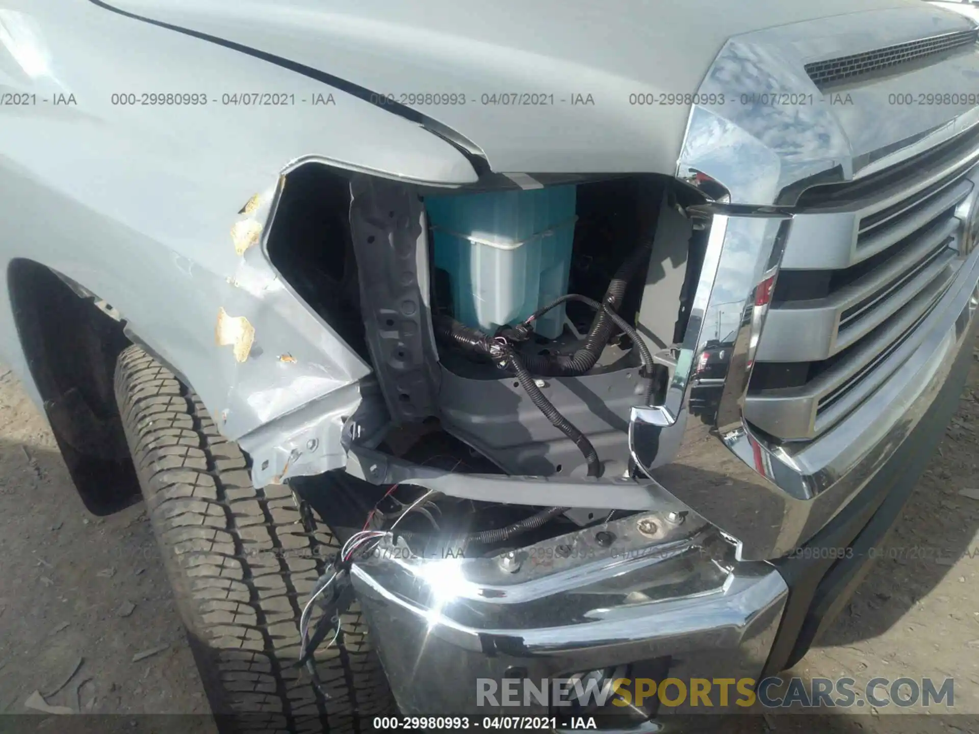6 Photograph of a damaged car 5TFHY5F16LX943806 TOYOTA TUNDRA 4WD 2020