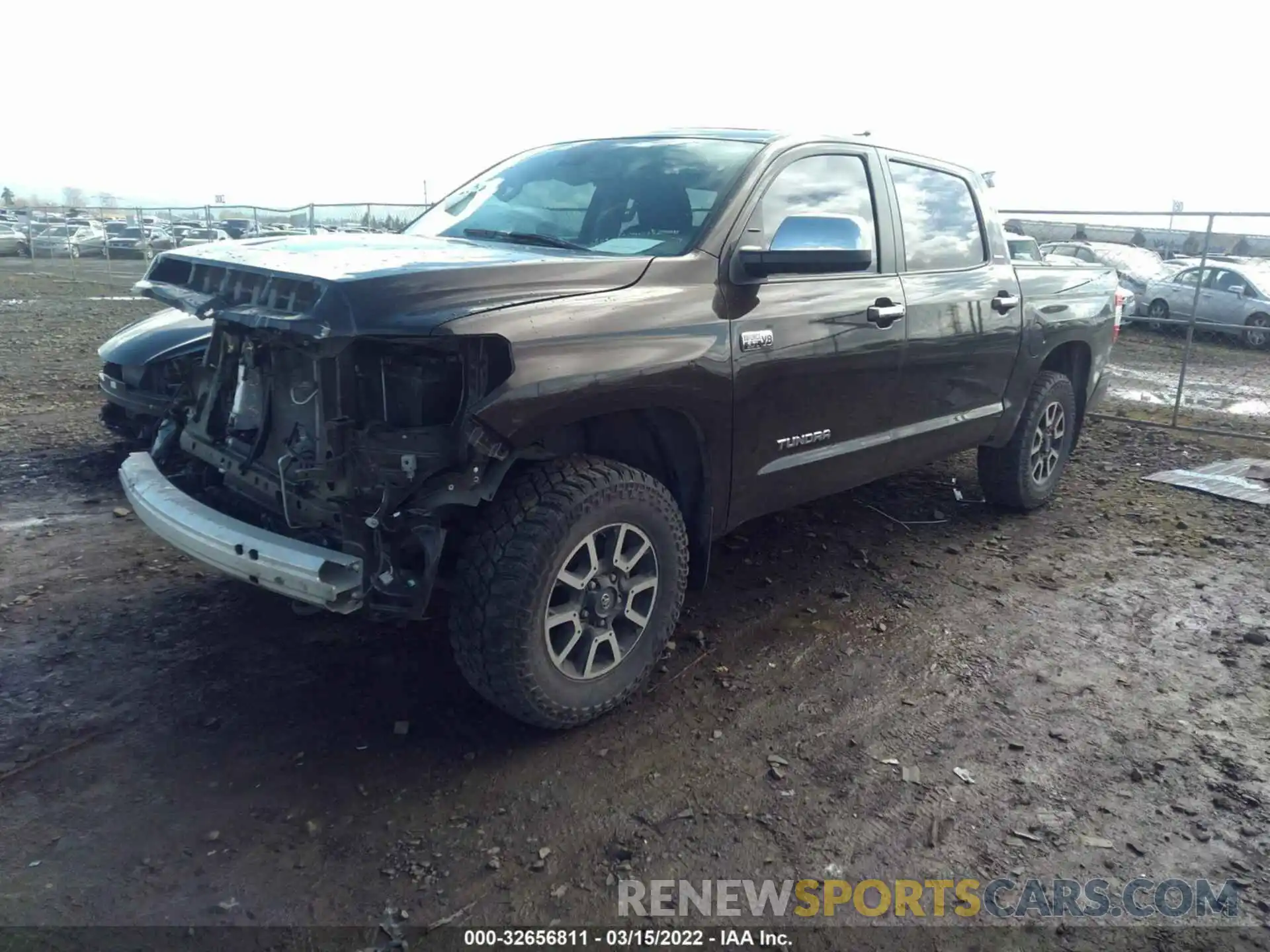 2 Фотография поврежденного автомобиля 5TFHY5F19LX952841 TOYOTA TUNDRA 4WD 2020