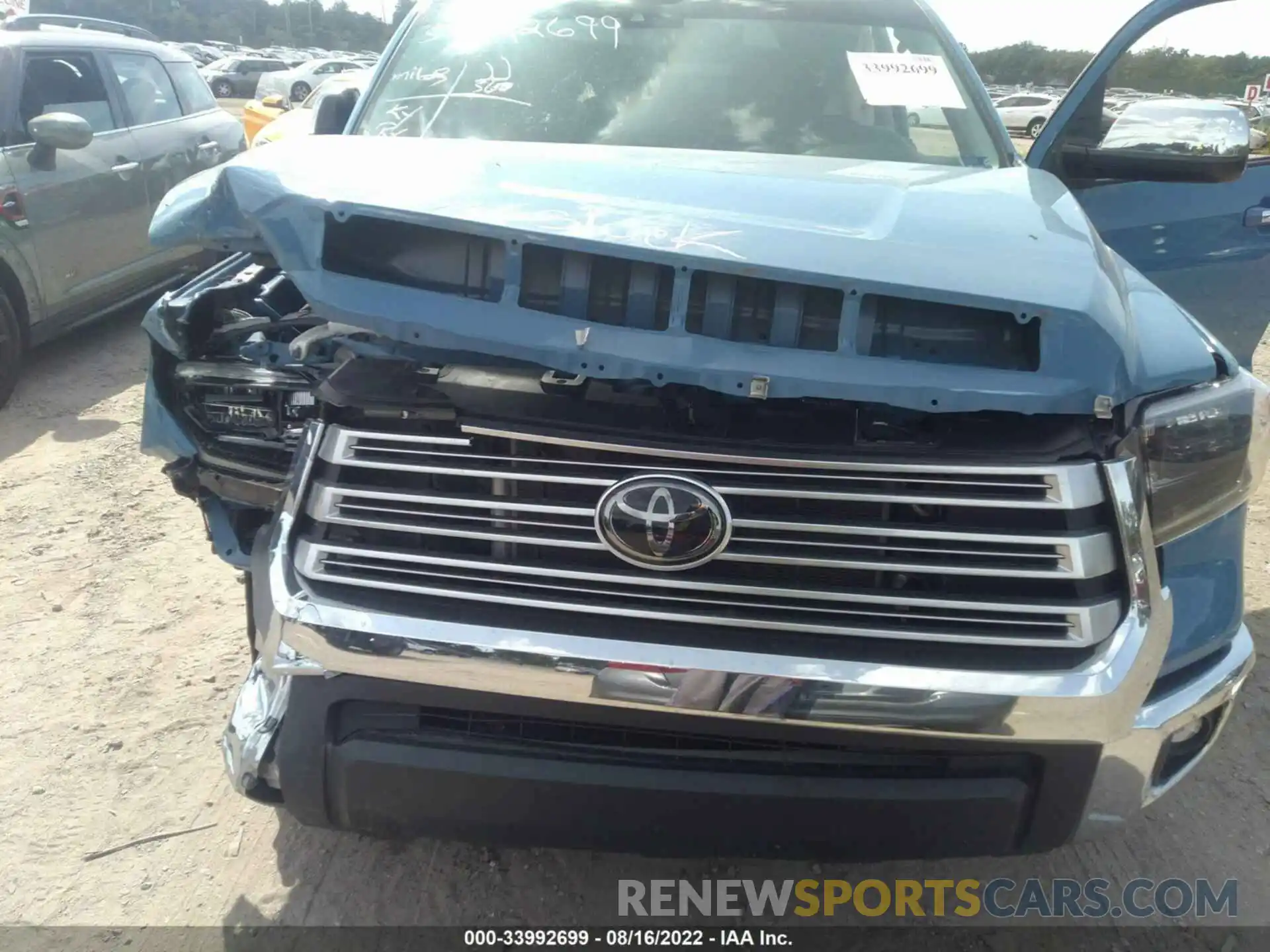 10 Photograph of a damaged car 5TFHY5F1XLX872013 TOYOTA TUNDRA 4WD 2020