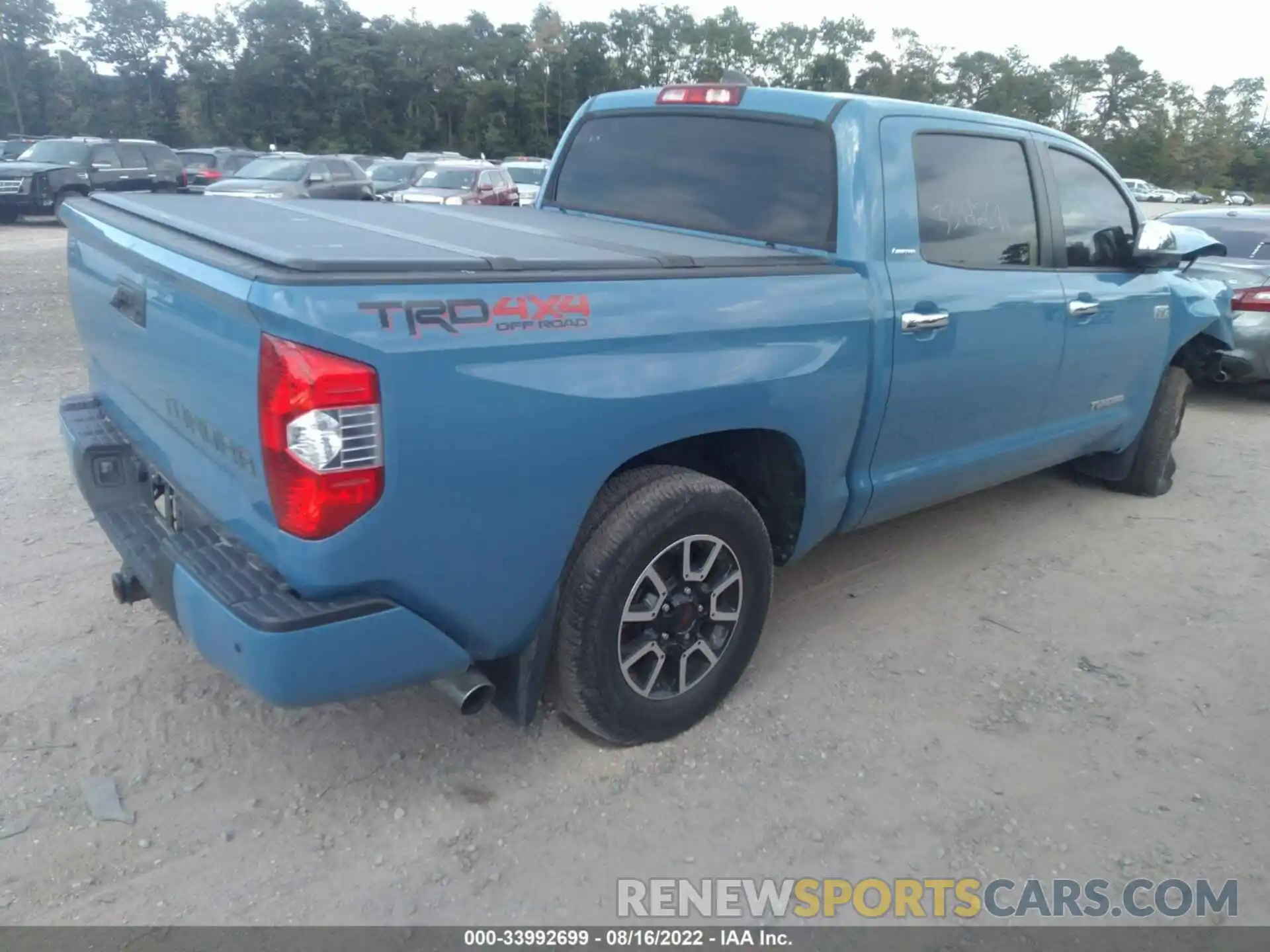 4 Photograph of a damaged car 5TFHY5F1XLX872013 TOYOTA TUNDRA 4WD 2020