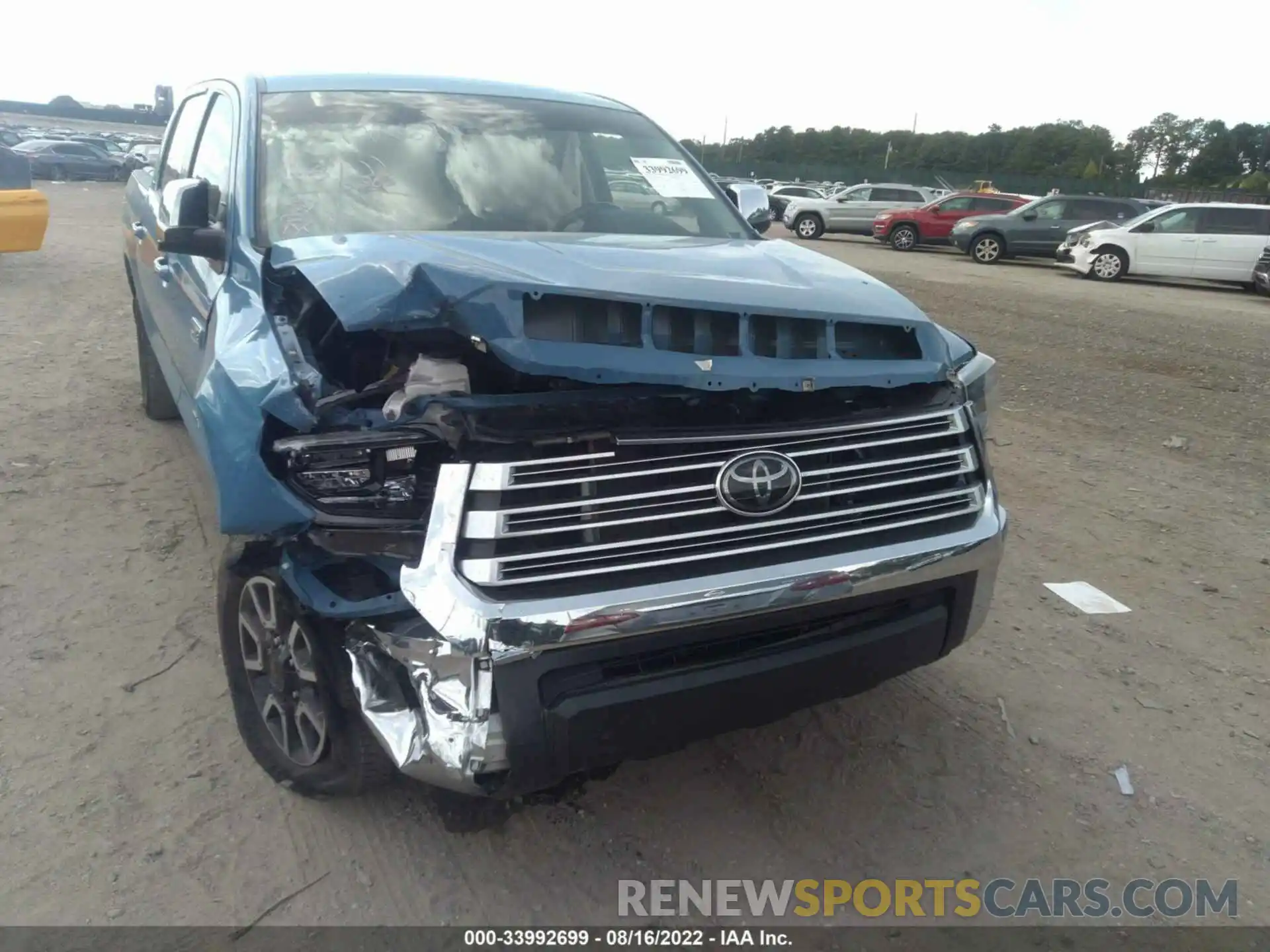 6 Photograph of a damaged car 5TFHY5F1XLX872013 TOYOTA TUNDRA 4WD 2020