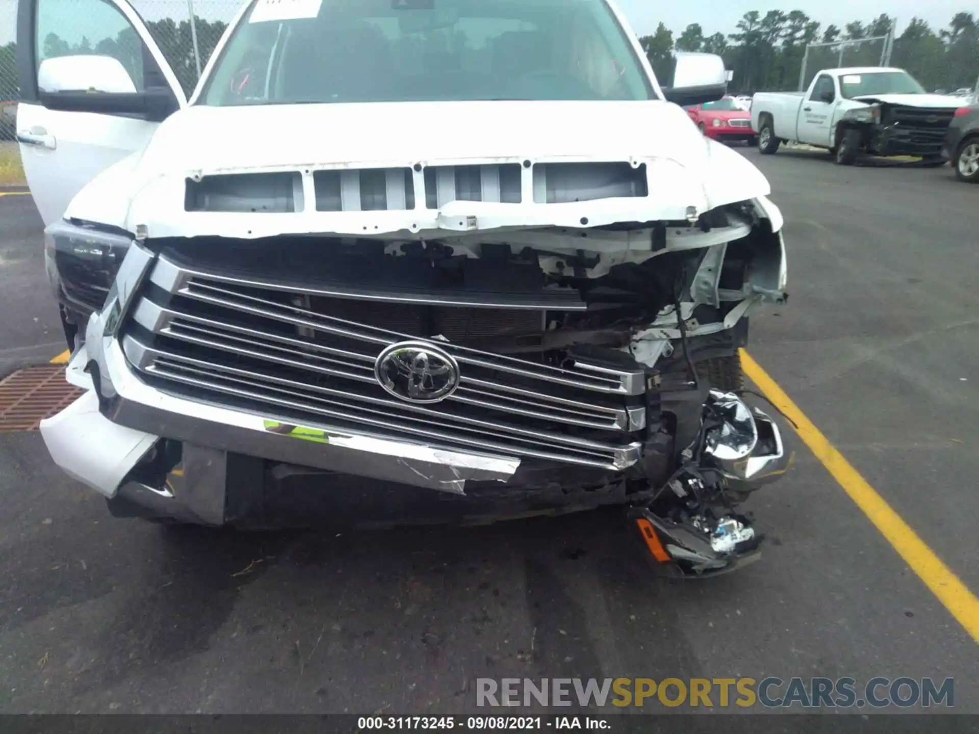 6 Photograph of a damaged car 5TFHY5F1XLX897865 TOYOTA TUNDRA 4WD 2020