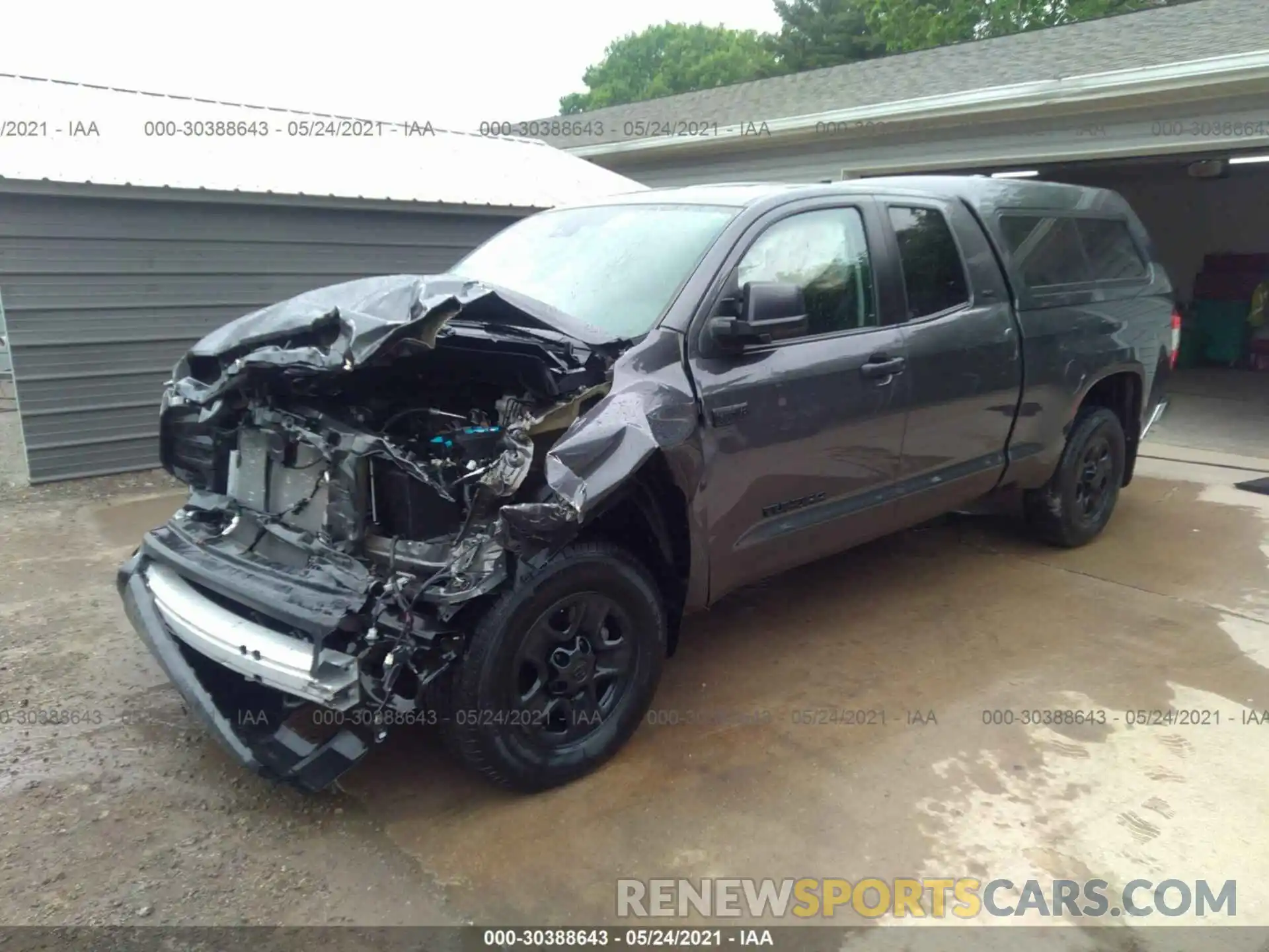 2 Photograph of a damaged car 5TFUY5F10LX884878 TOYOTA TUNDRA 4WD 2020