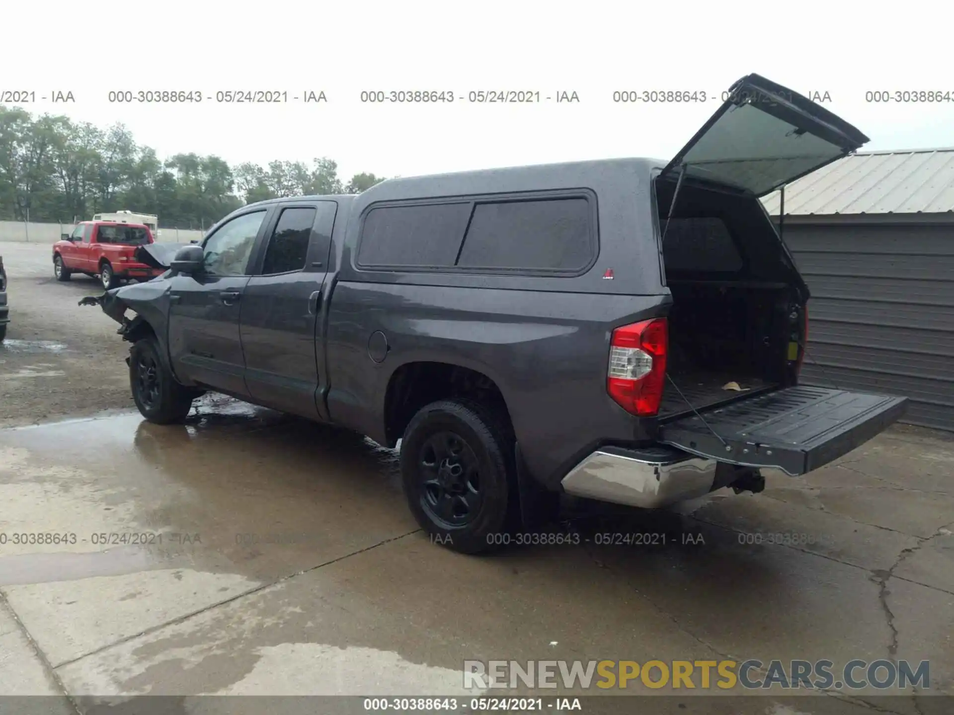 3 Photograph of a damaged car 5TFUY5F10LX884878 TOYOTA TUNDRA 4WD 2020