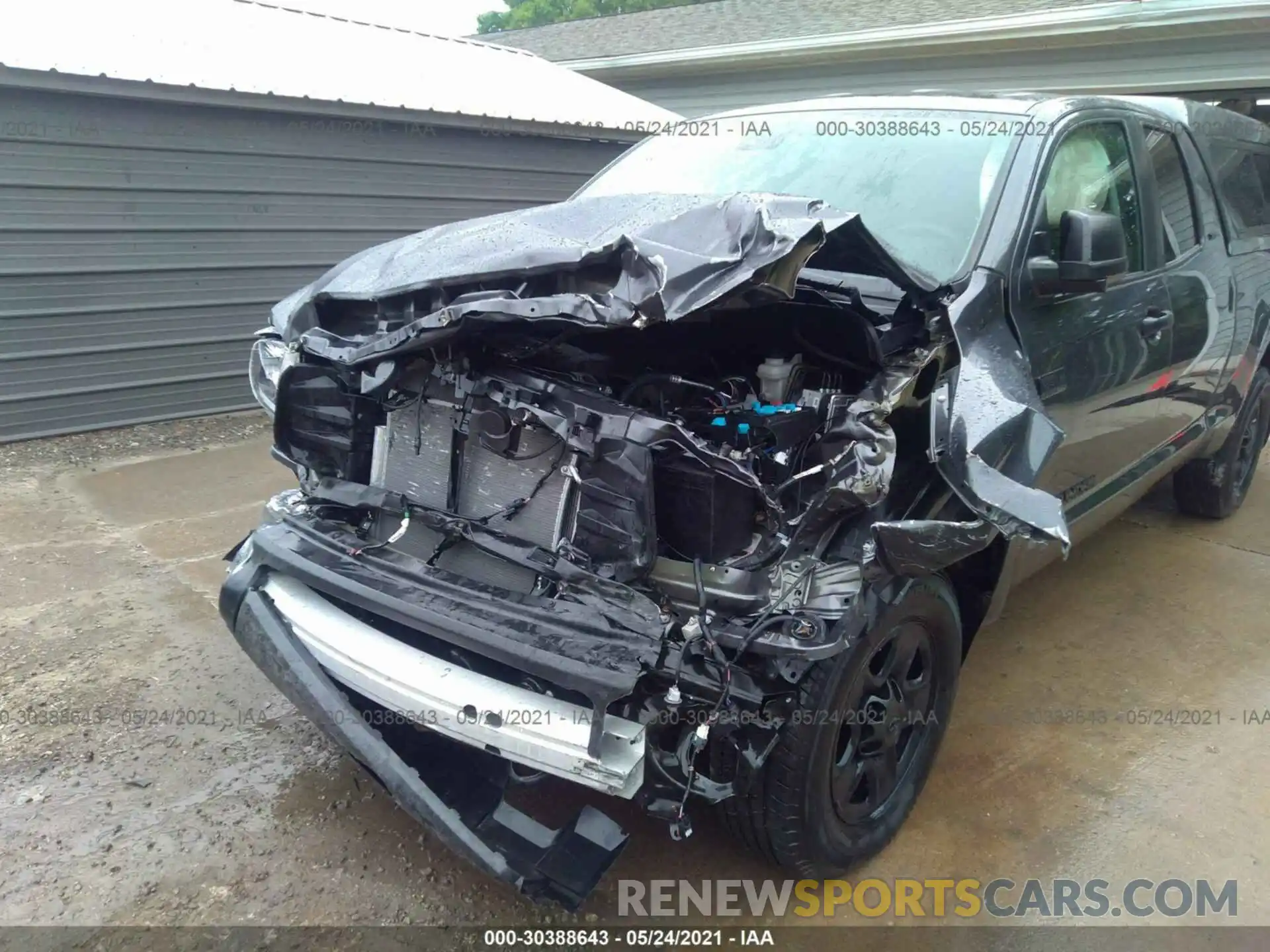 6 Photograph of a damaged car 5TFUY5F10LX884878 TOYOTA TUNDRA 4WD 2020