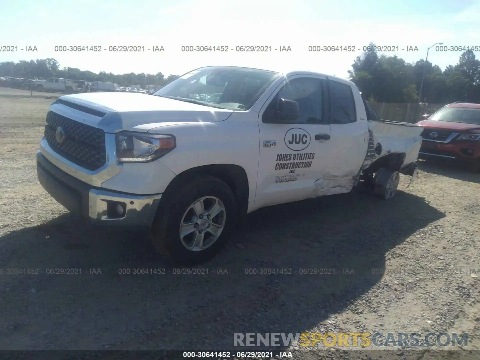 2 Photograph of a damaged car 5TFUY5F10LX894438 TOYOTA TUNDRA 4WD 2020