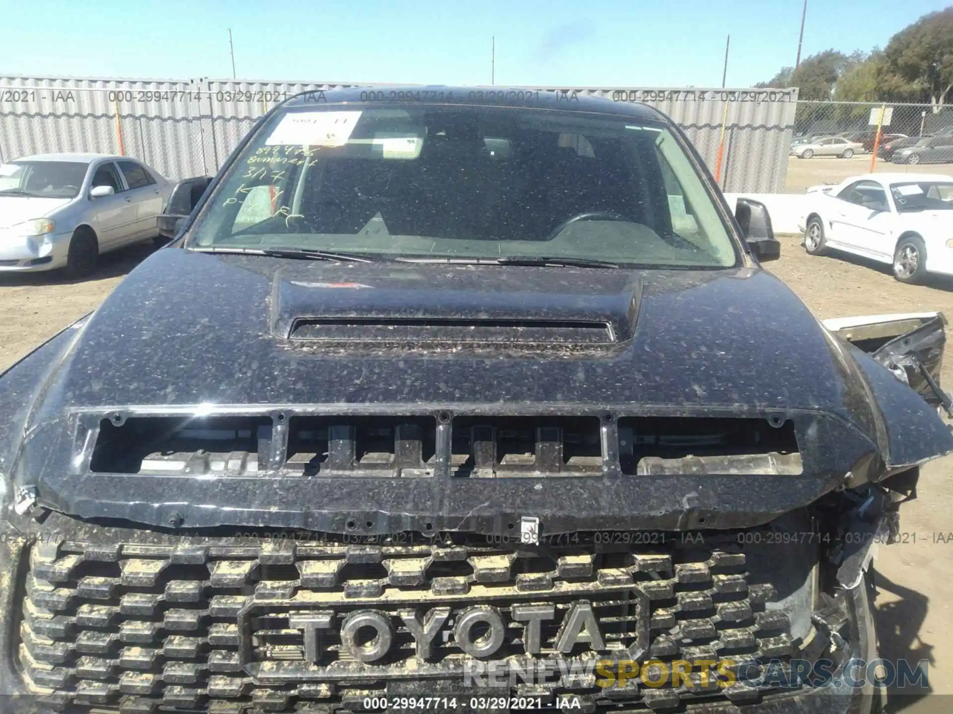 10 Photograph of a damaged car 5TFUY5F10LX899476 TOYOTA TUNDRA 4WD 2020