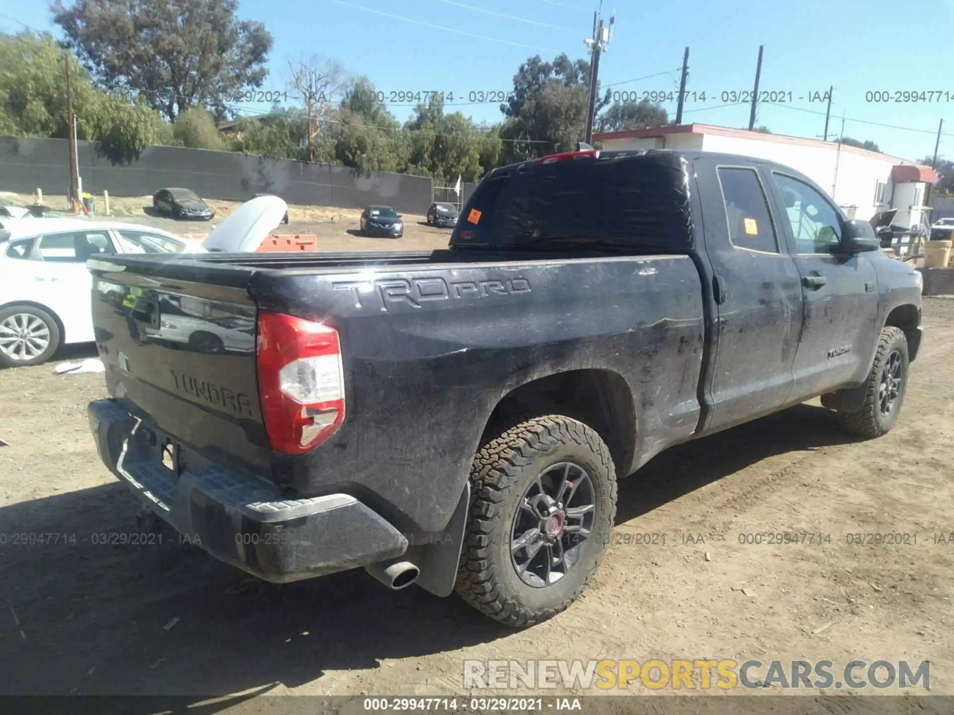 4 Photograph of a damaged car 5TFUY5F10LX899476 TOYOTA TUNDRA 4WD 2020