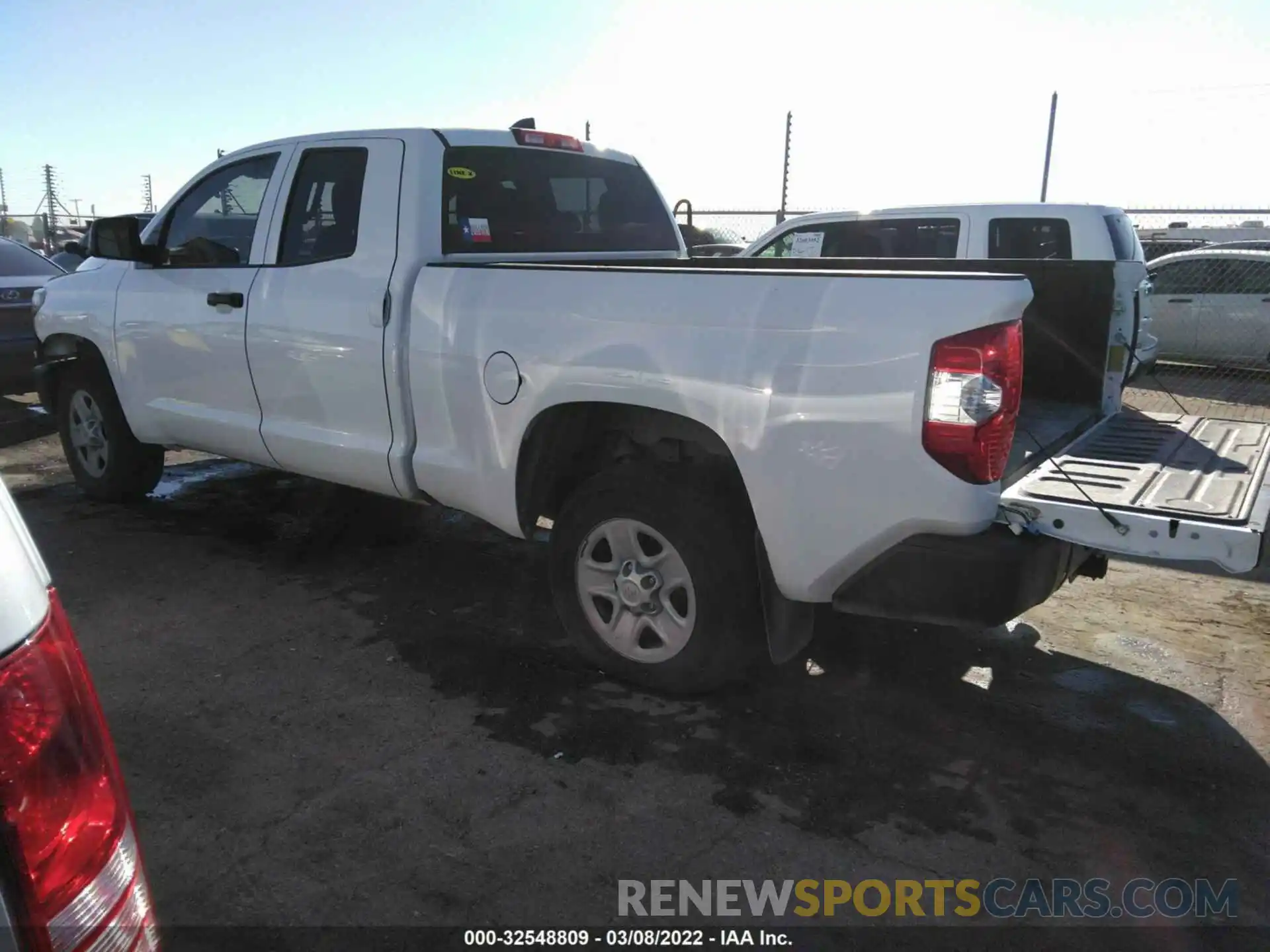 3 Photograph of a damaged car 5TFUY5F10LX902120 TOYOTA TUNDRA 4WD 2020