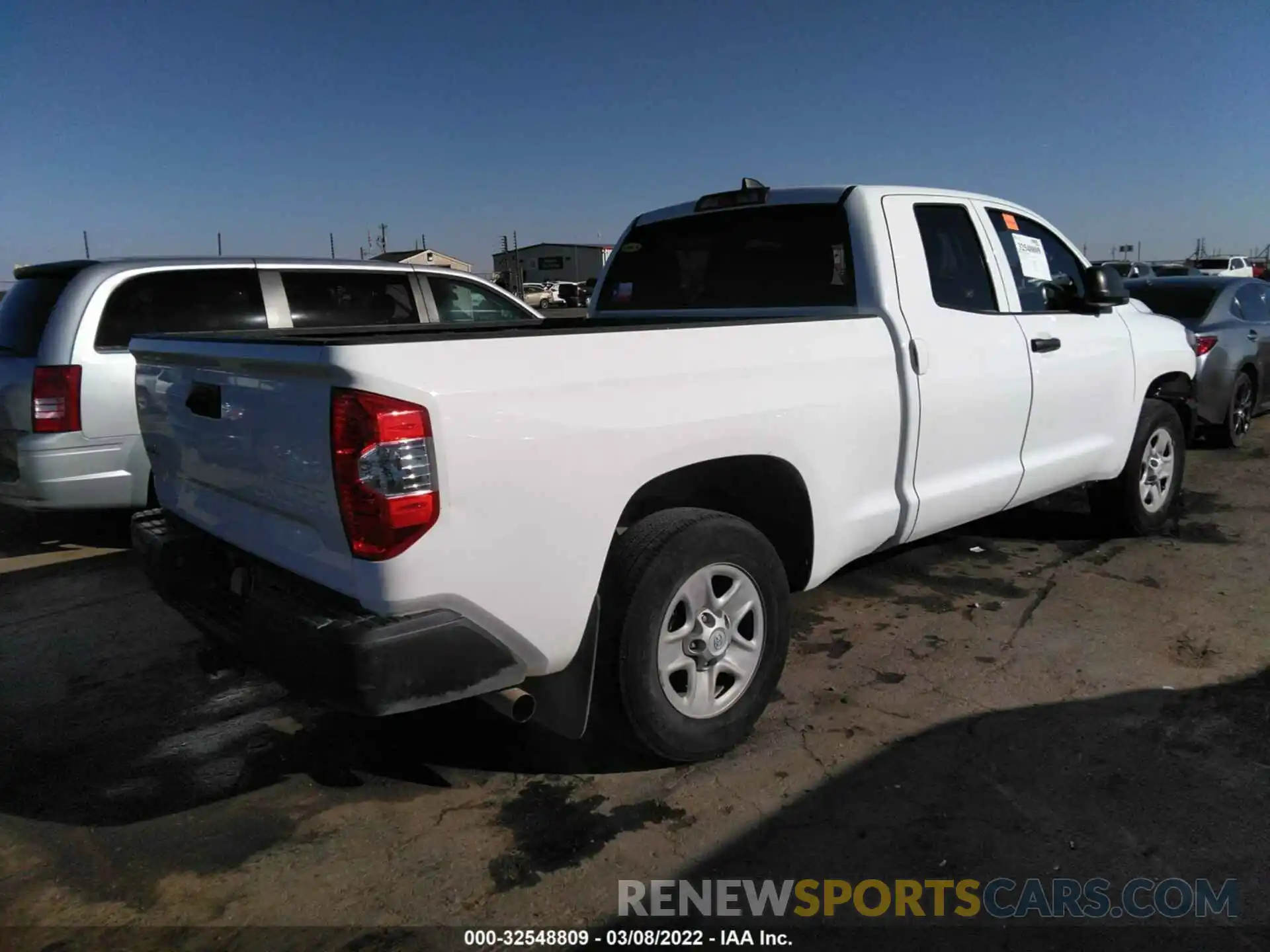 4 Photograph of a damaged car 5TFUY5F10LX902120 TOYOTA TUNDRA 4WD 2020