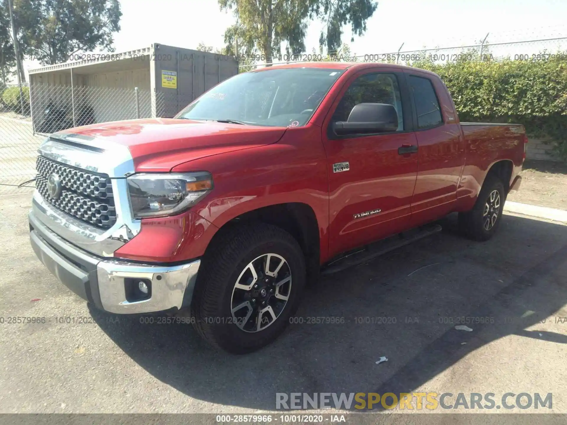 2 Photograph of a damaged car 5TFUY5F10LX914803 TOYOTA TUNDRA 4WD 2020