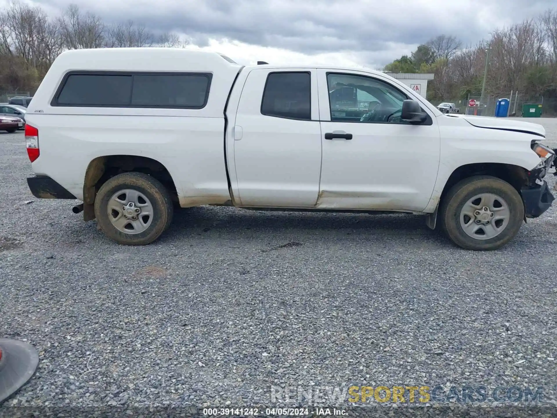 13 Photograph of a damaged car 5TFUY5F11LX927267 TOYOTA TUNDRA 4WD 2020