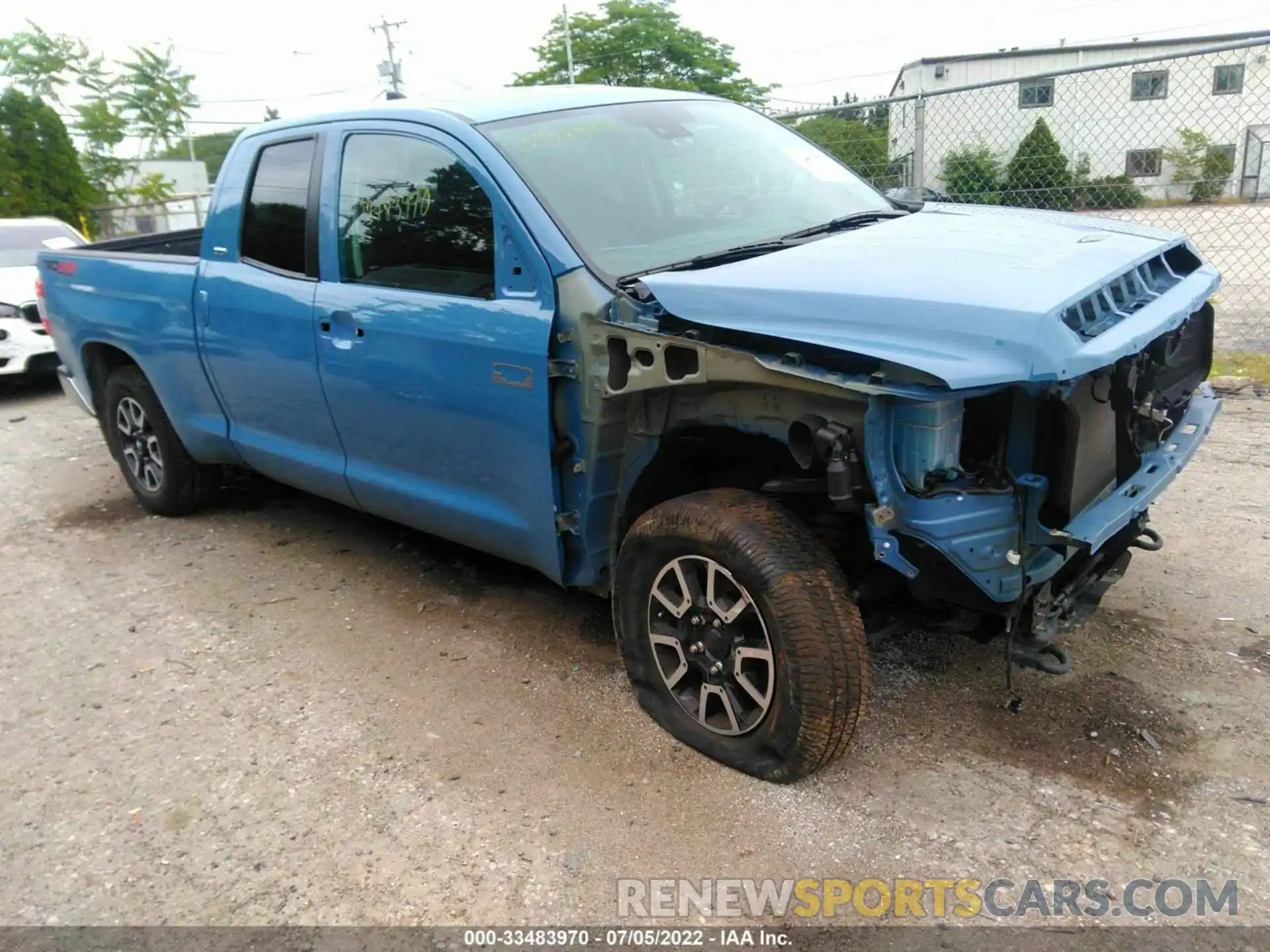 1 Фотография поврежденного автомобиля 5TFUY5F12LX883201 TOYOTA TUNDRA 4WD 2020