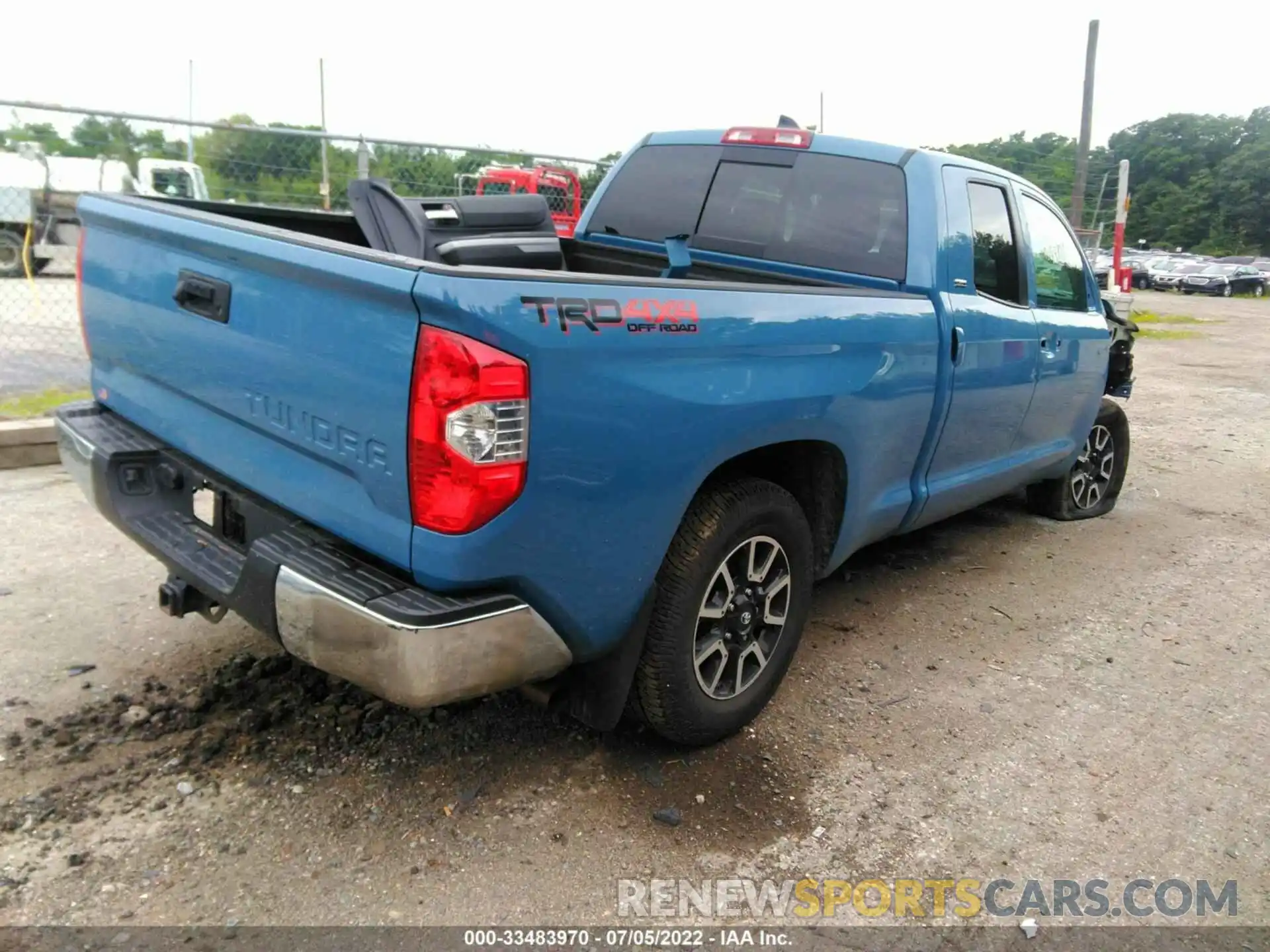 4 Фотография поврежденного автомобиля 5TFUY5F12LX883201 TOYOTA TUNDRA 4WD 2020