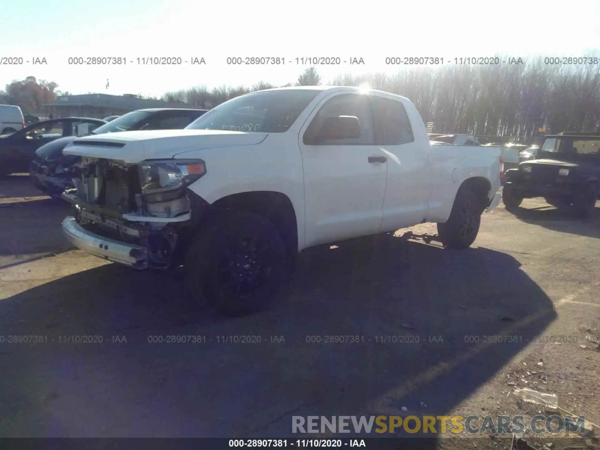 2 Photograph of a damaged car 5TFUY5F12LX901650 TOYOTA TUNDRA 4WD 2020