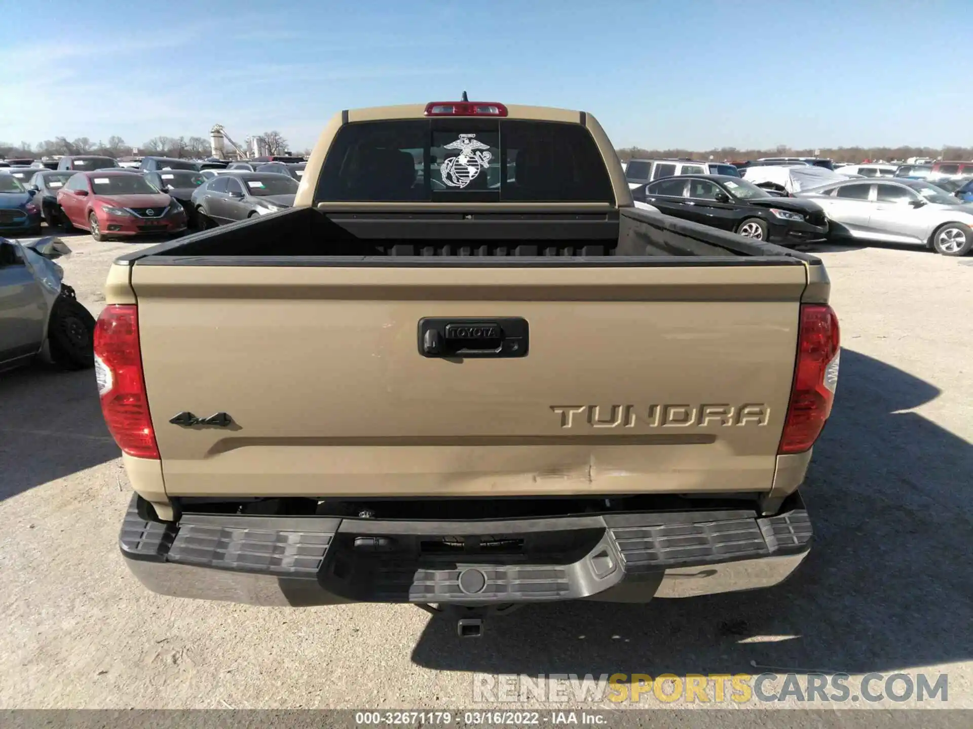 6 Photograph of a damaged car 5TFUY5F12LX909151 TOYOTA TUNDRA 4WD 2020