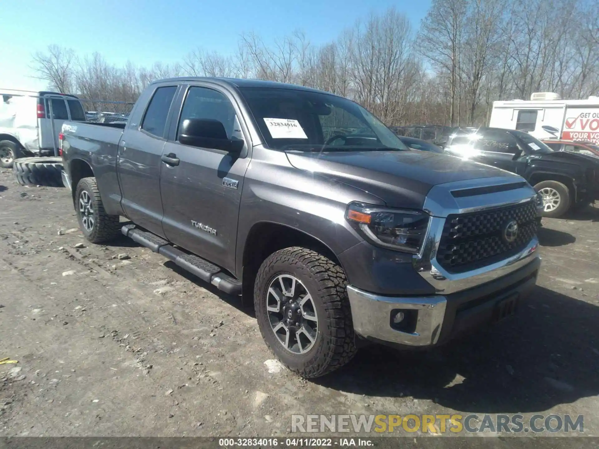 1 Photograph of a damaged car 5TFUY5F14LX885600 TOYOTA TUNDRA 4WD 2020