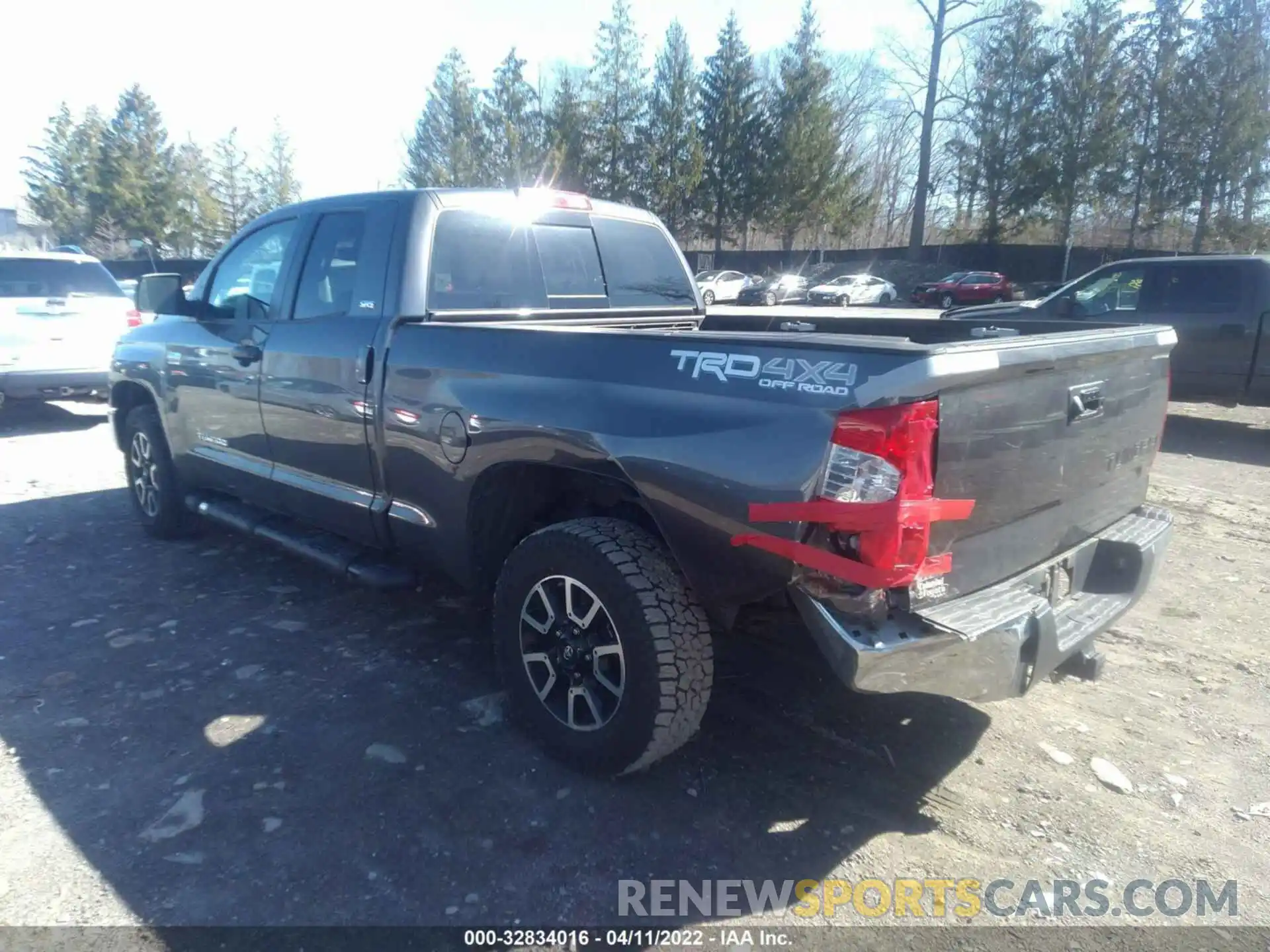 3 Photograph of a damaged car 5TFUY5F14LX885600 TOYOTA TUNDRA 4WD 2020