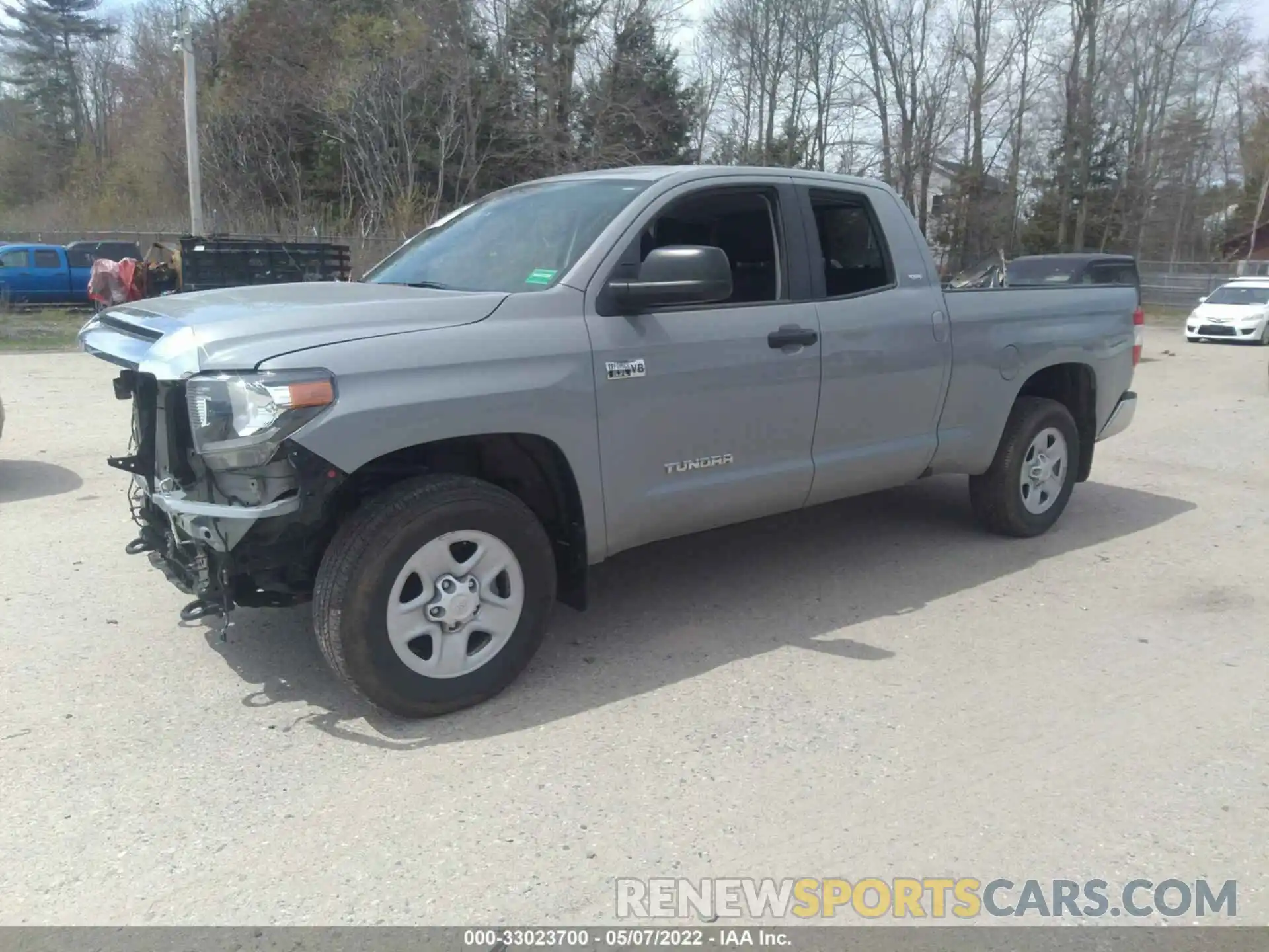 2 Photograph of a damaged car 5TFUY5F14LX886715 TOYOTA TUNDRA 4WD 2020