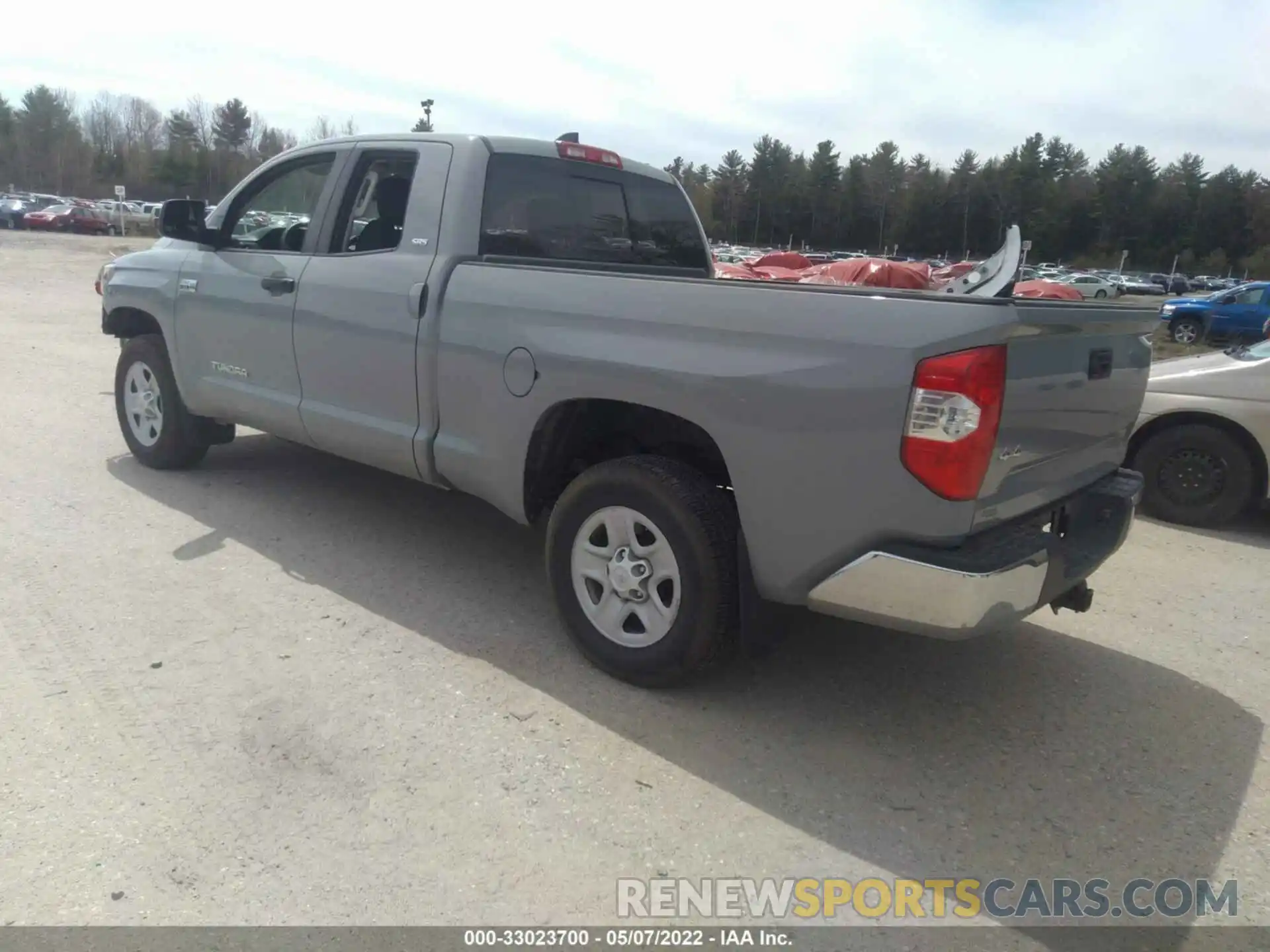 3 Photograph of a damaged car 5TFUY5F14LX886715 TOYOTA TUNDRA 4WD 2020