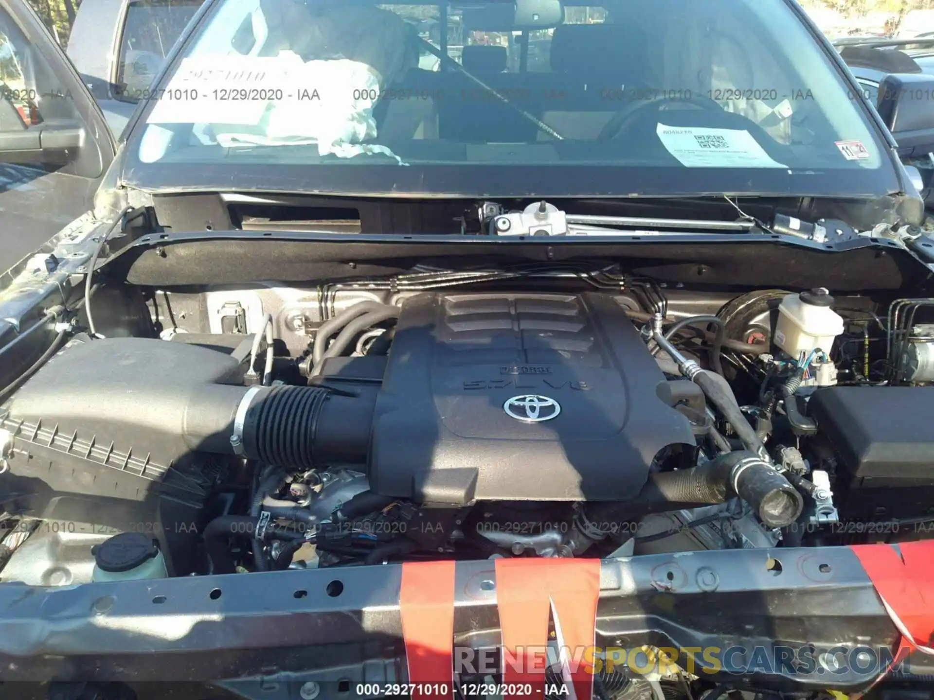 10 Photograph of a damaged car 5TFUY5F14LX903707 TOYOTA TUNDRA 4WD 2020