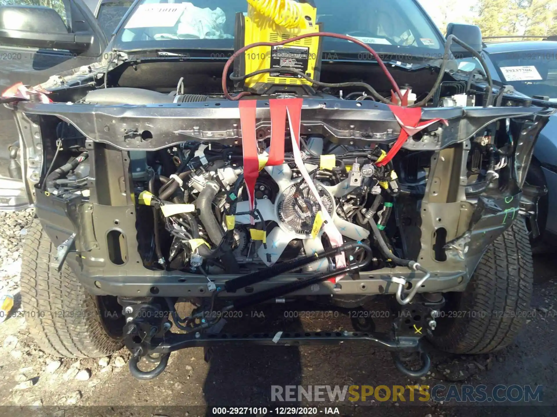 6 Photograph of a damaged car 5TFUY5F14LX903707 TOYOTA TUNDRA 4WD 2020