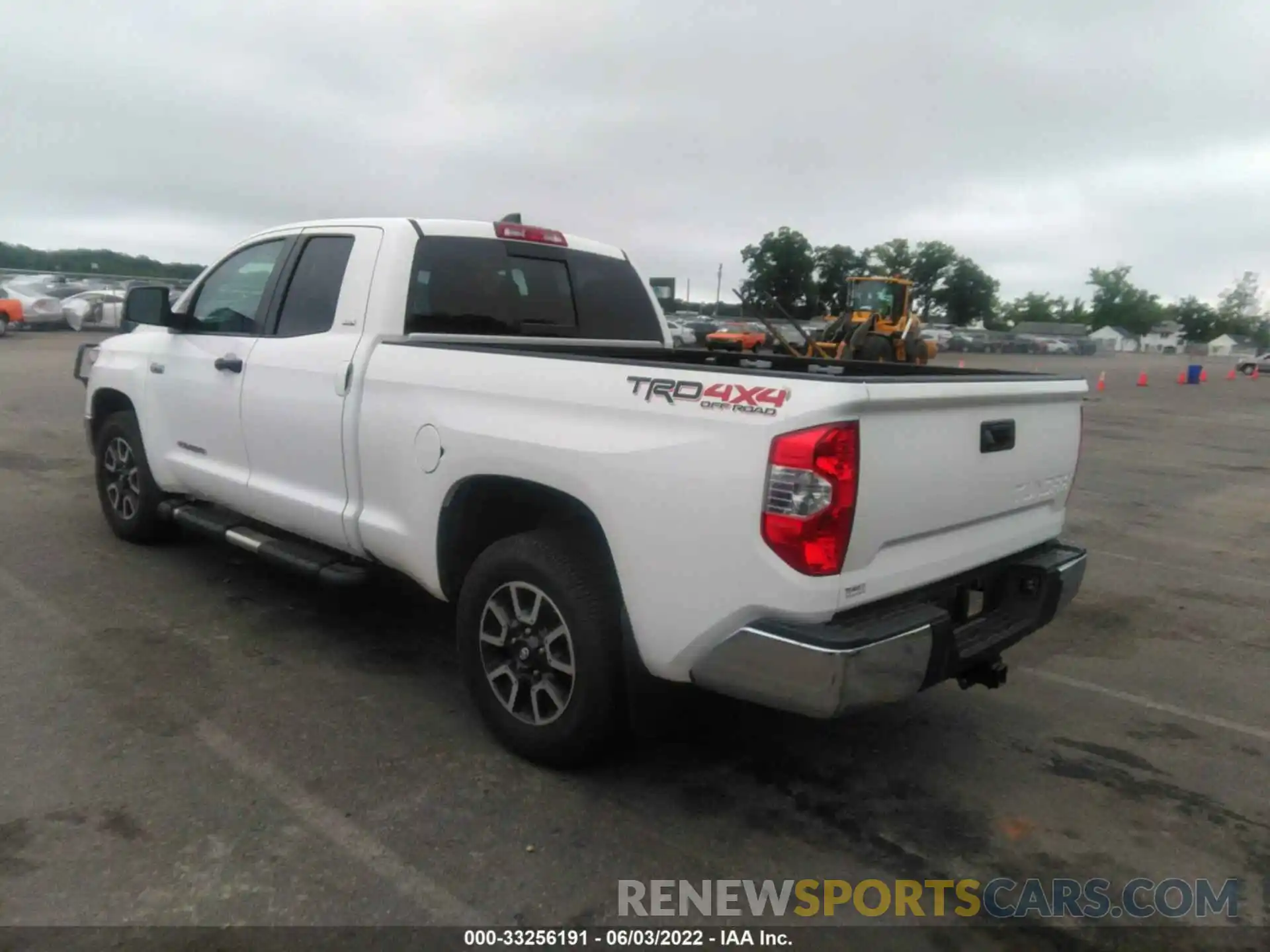 3 Photograph of a damaged car 5TFUY5F15LX876419 TOYOTA TUNDRA 4WD 2020