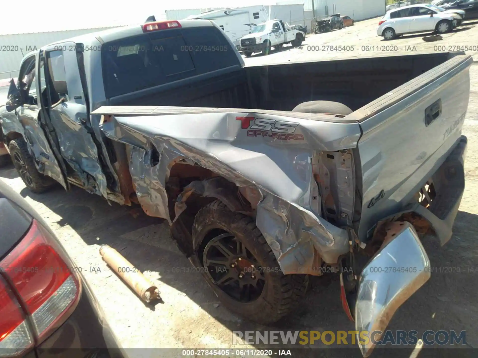 3 Photograph of a damaged car 5TFUY5F15LX896332 TOYOTA TUNDRA 4WD 2020