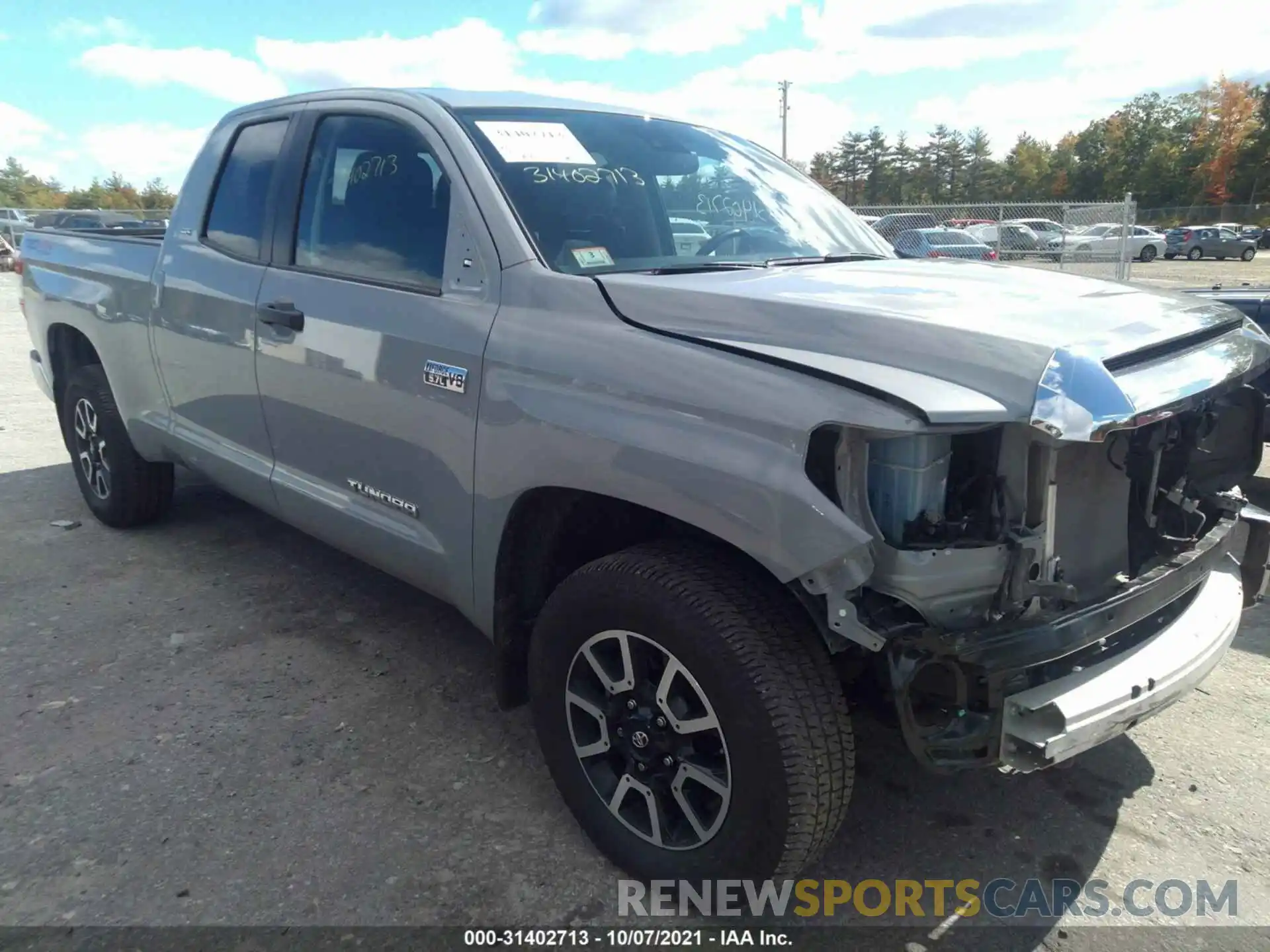 1 Photograph of a damaged car 5TFUY5F15LX897996 TOYOTA TUNDRA 4WD 2020