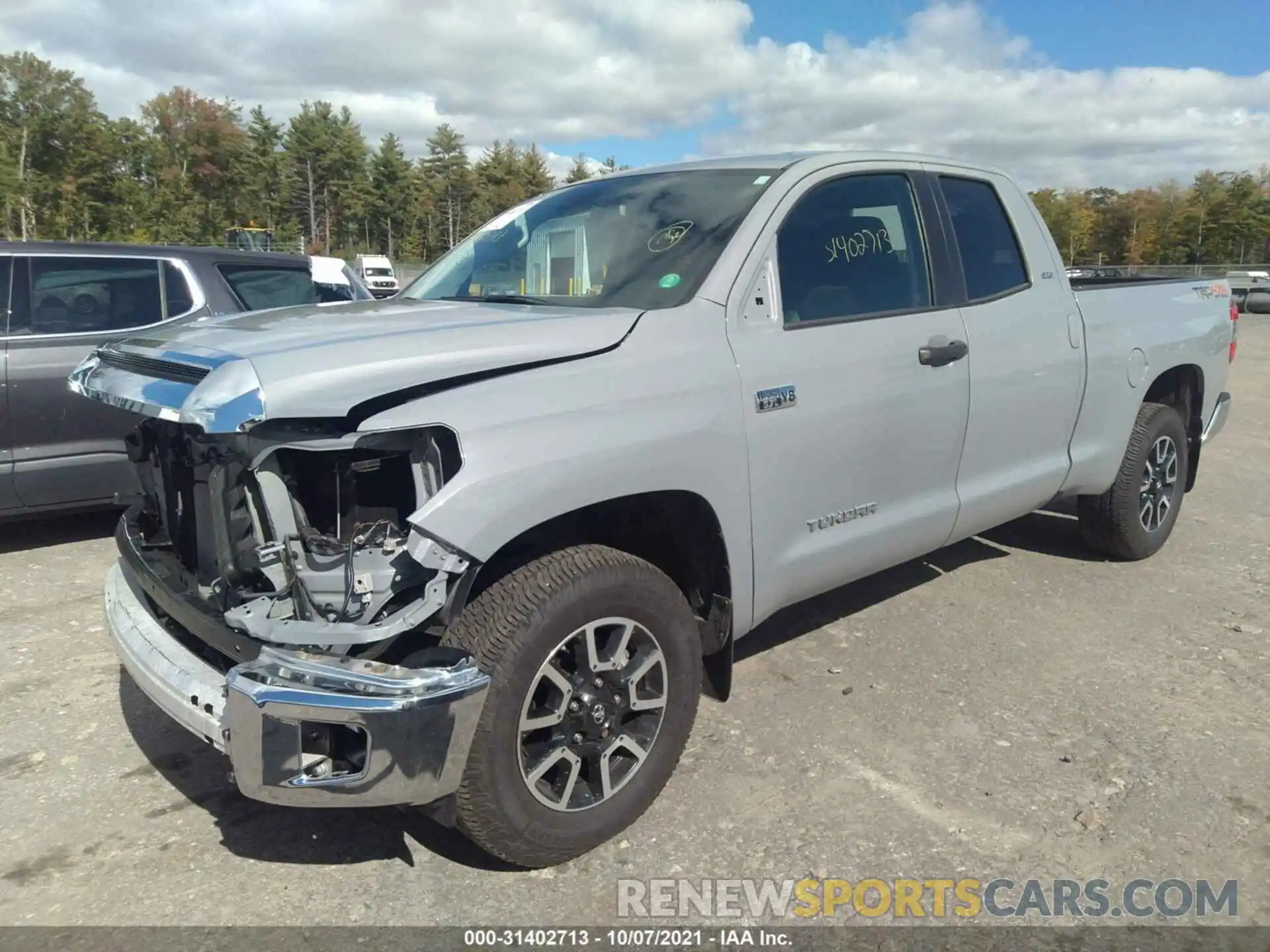 2 Photograph of a damaged car 5TFUY5F15LX897996 TOYOTA TUNDRA 4WD 2020