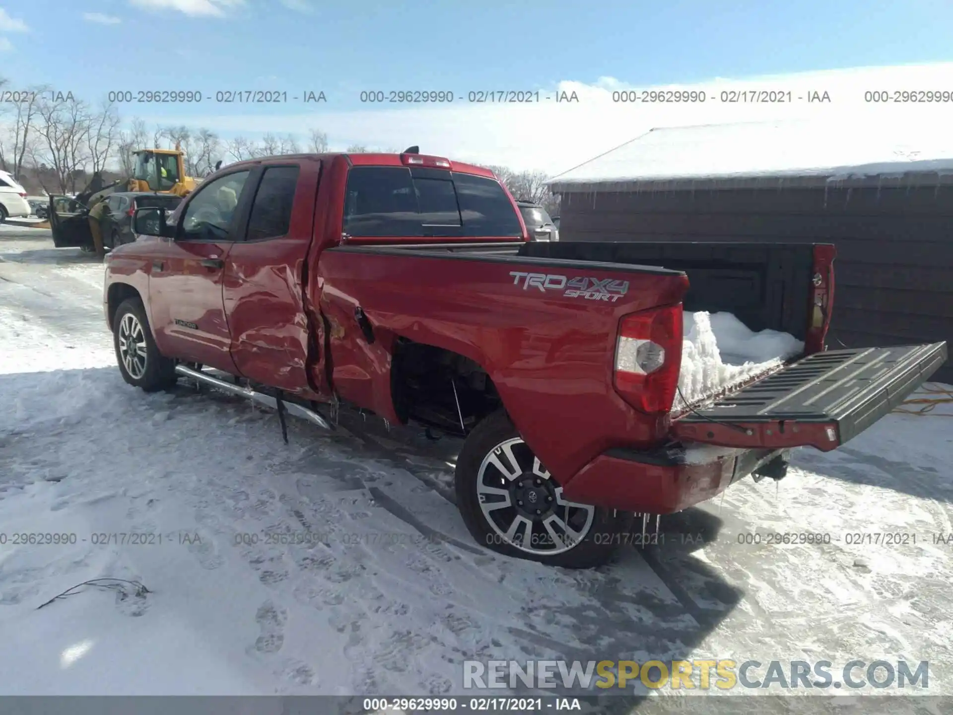 3 Фотография поврежденного автомобиля 5TFUY5F16LX882682 TOYOTA TUNDRA 4WD 2020