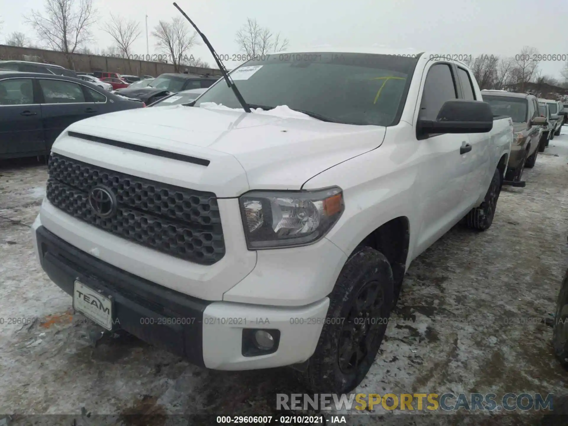 2 Photograph of a damaged car 5TFUY5F17LX889172 TOYOTA TUNDRA 4WD 2020