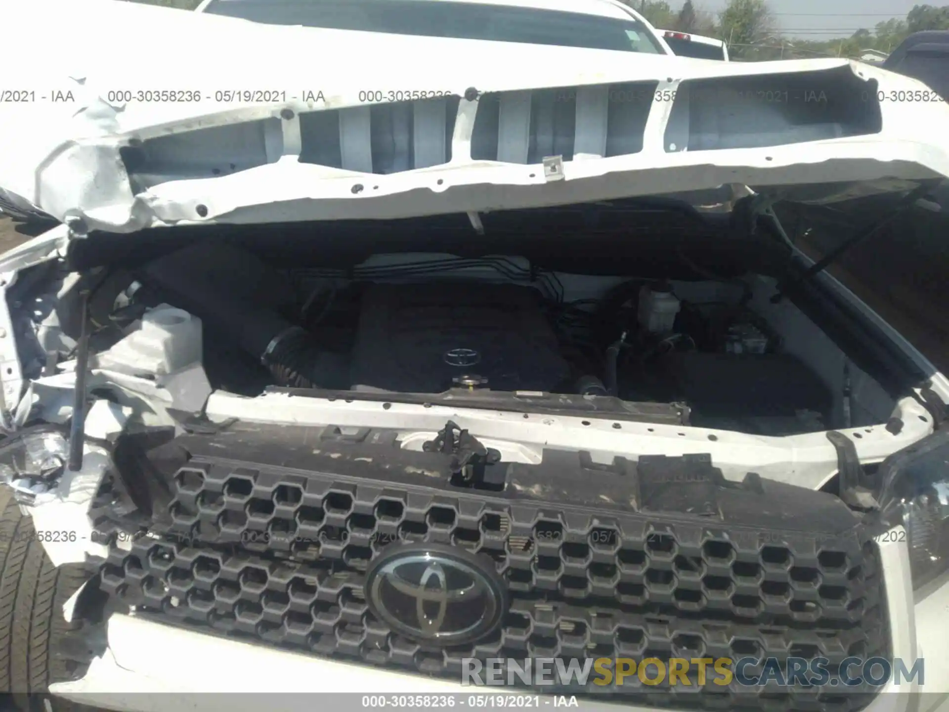 10 Photograph of a damaged car 5TFUY5F19LX881400 TOYOTA TUNDRA 4WD 2020