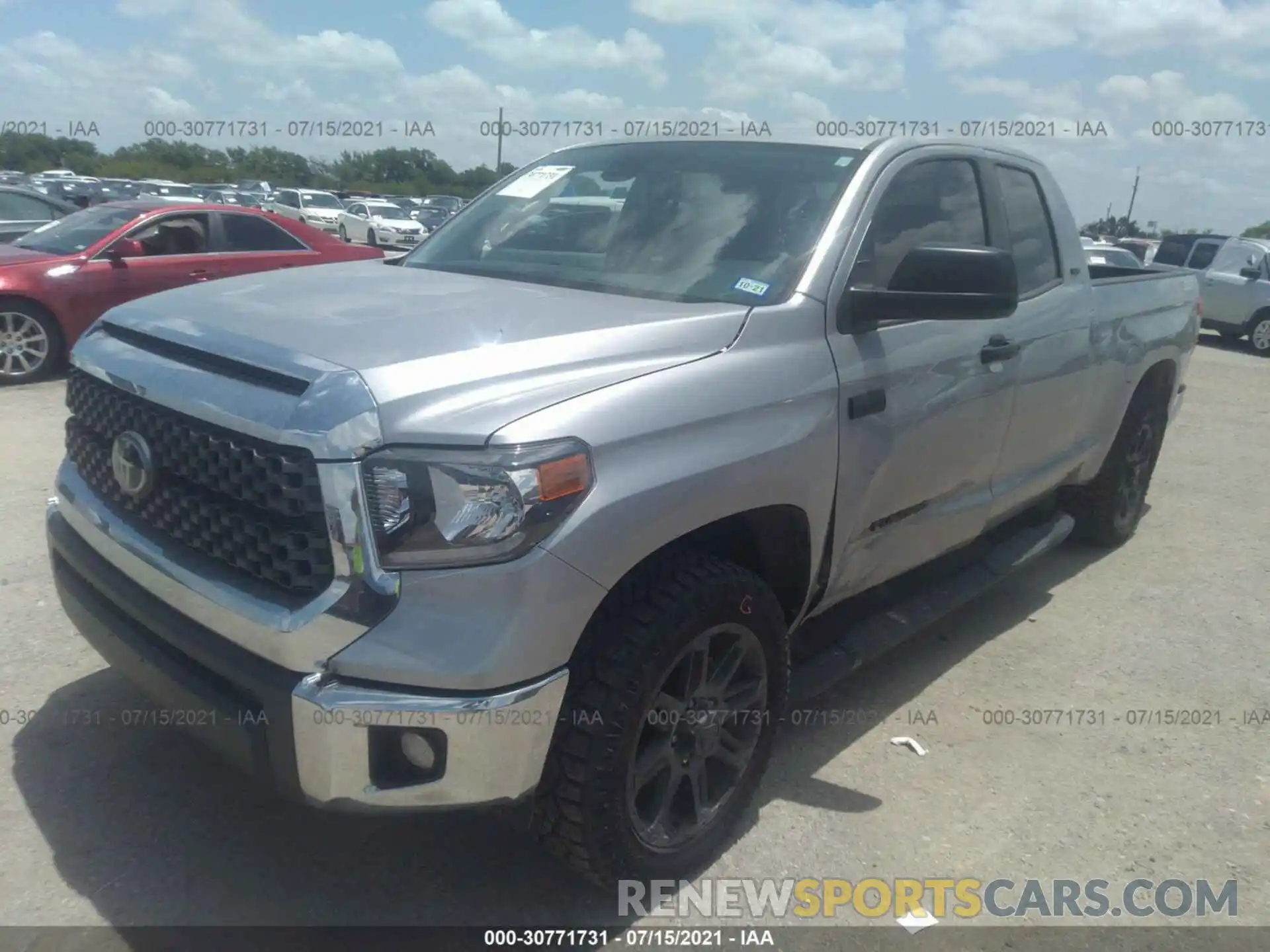 2 Photograph of a damaged car 5TFUY5F19LX883650 TOYOTA TUNDRA 4WD 2020