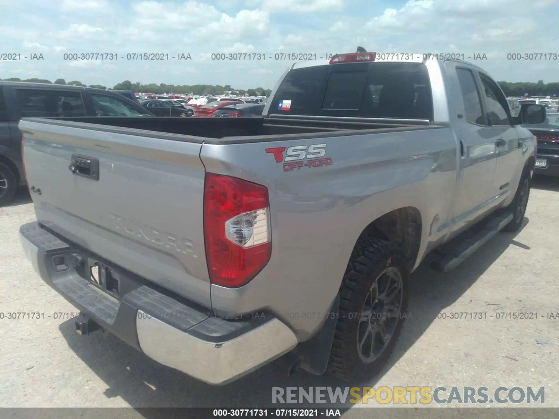 4 Photograph of a damaged car 5TFUY5F19LX883650 TOYOTA TUNDRA 4WD 2020