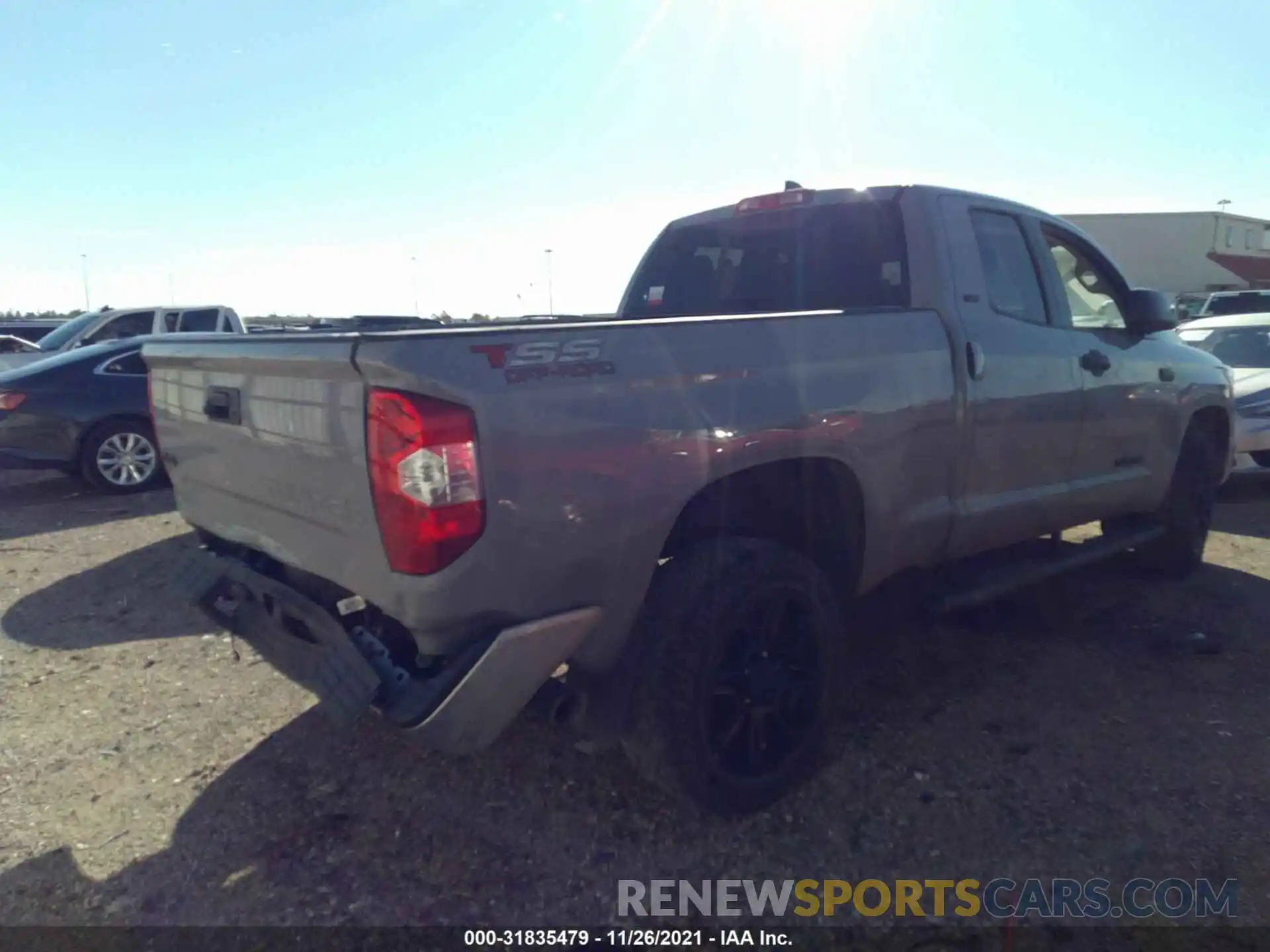 4 Photograph of a damaged car 5TFUY5F19LX899038 TOYOTA TUNDRA 4WD 2020