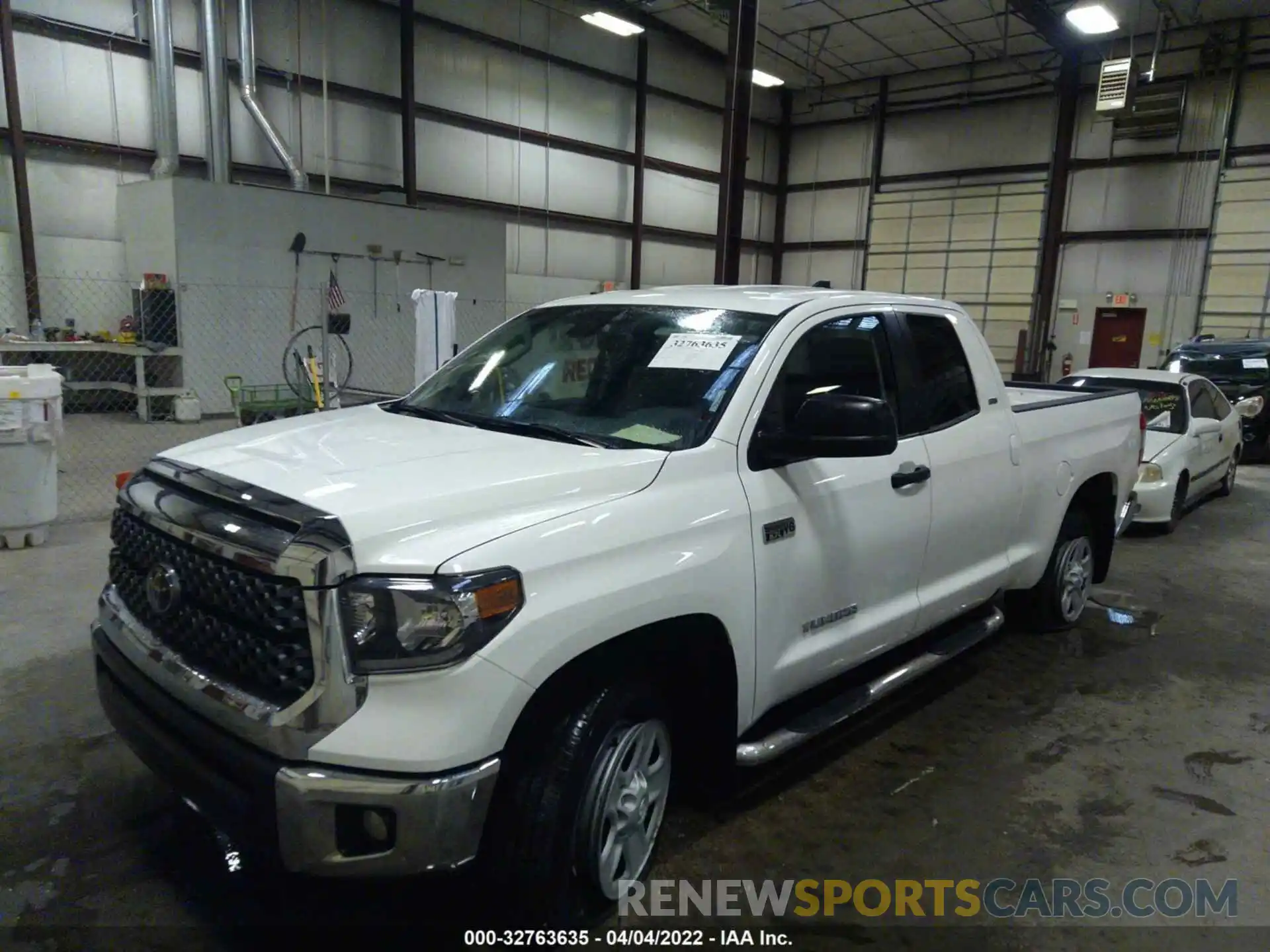 2 Photograph of a damaged car 5TFUY5F19LX947847 TOYOTA TUNDRA 4WD 2020