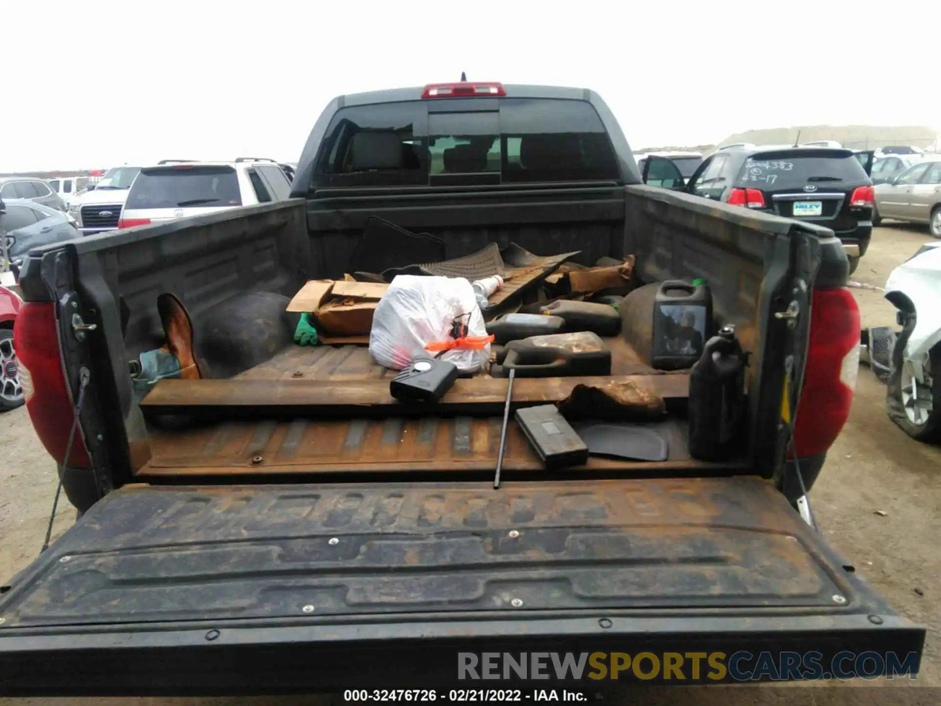 8 Photograph of a damaged car 5TFUY5F1XLX874536 TOYOTA TUNDRA 4WD 2020