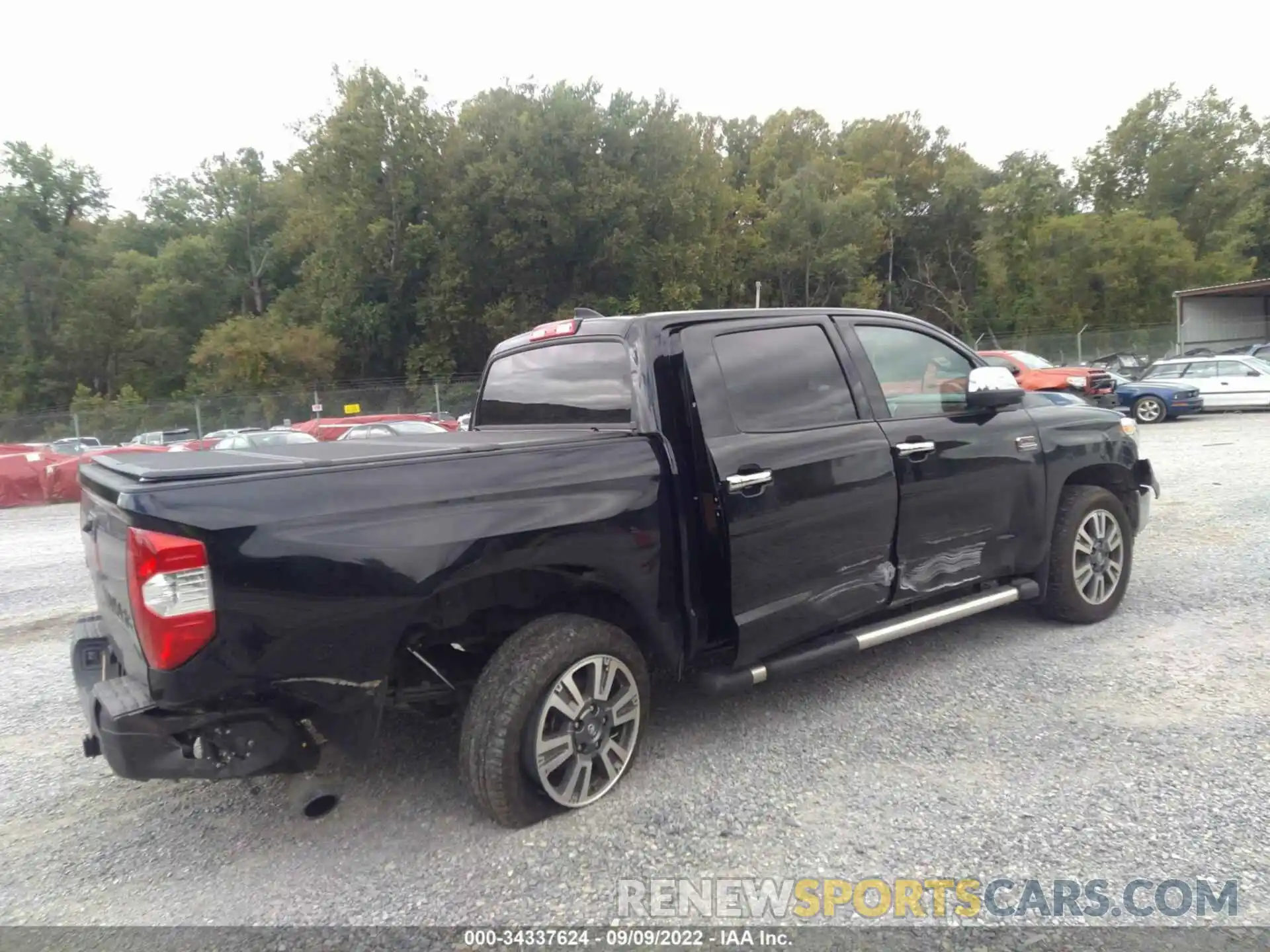 6 Photograph of a damaged car 5TFAY5F12MX032472 TOYOTA TUNDRA 4WD 2021