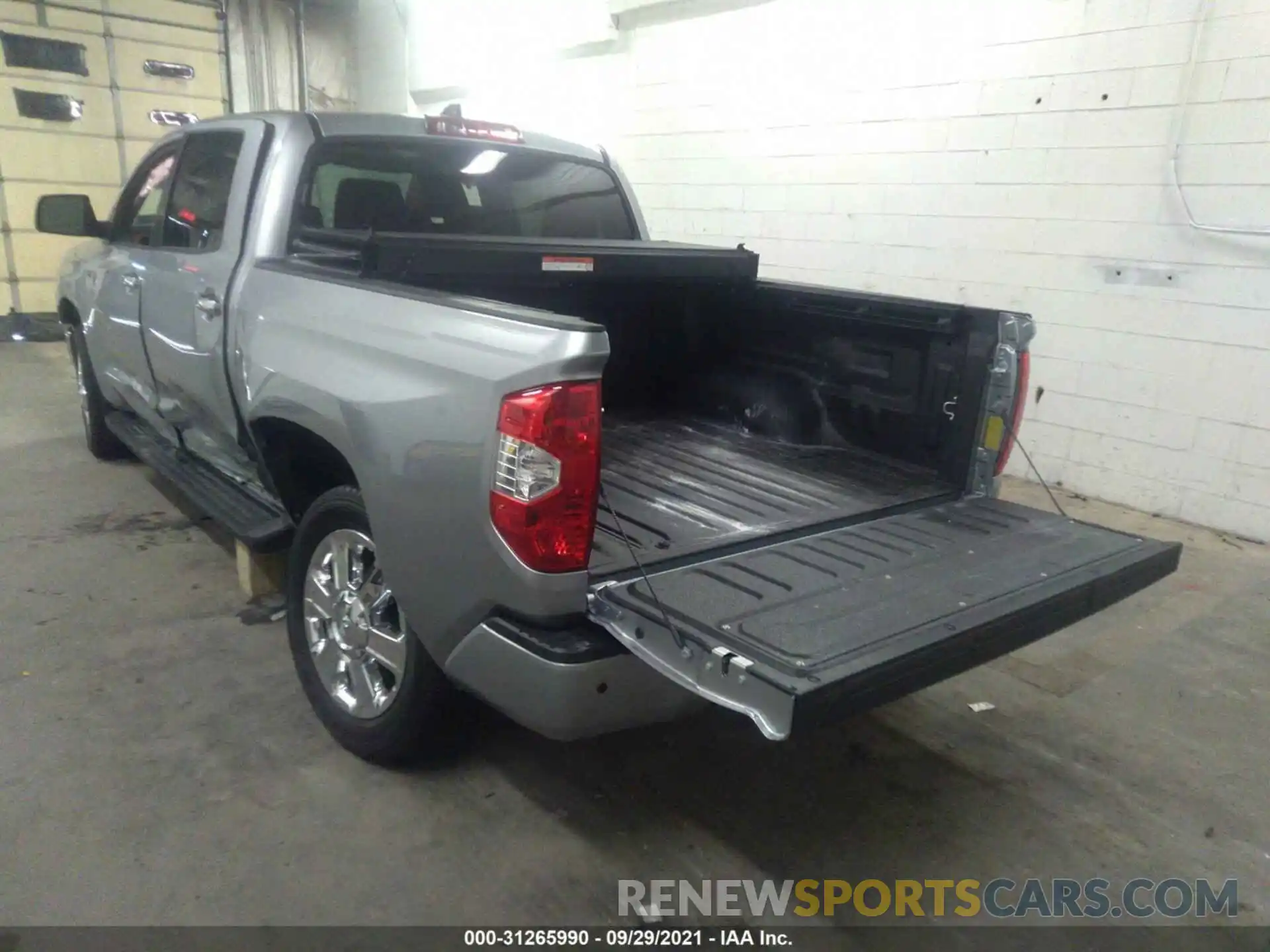 3 Photograph of a damaged car 5TFAY5F13MX035106 TOYOTA TUNDRA 4WD 2021