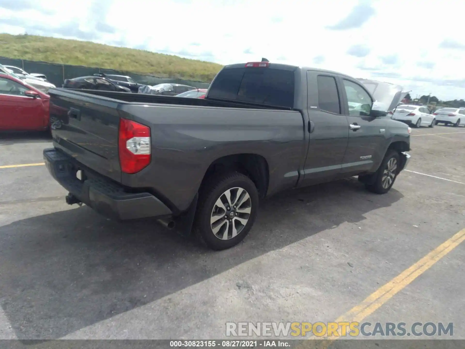 4 Photograph of a damaged car 5TFBY5F10MX003282 TOYOTA TUNDRA 4WD 2021