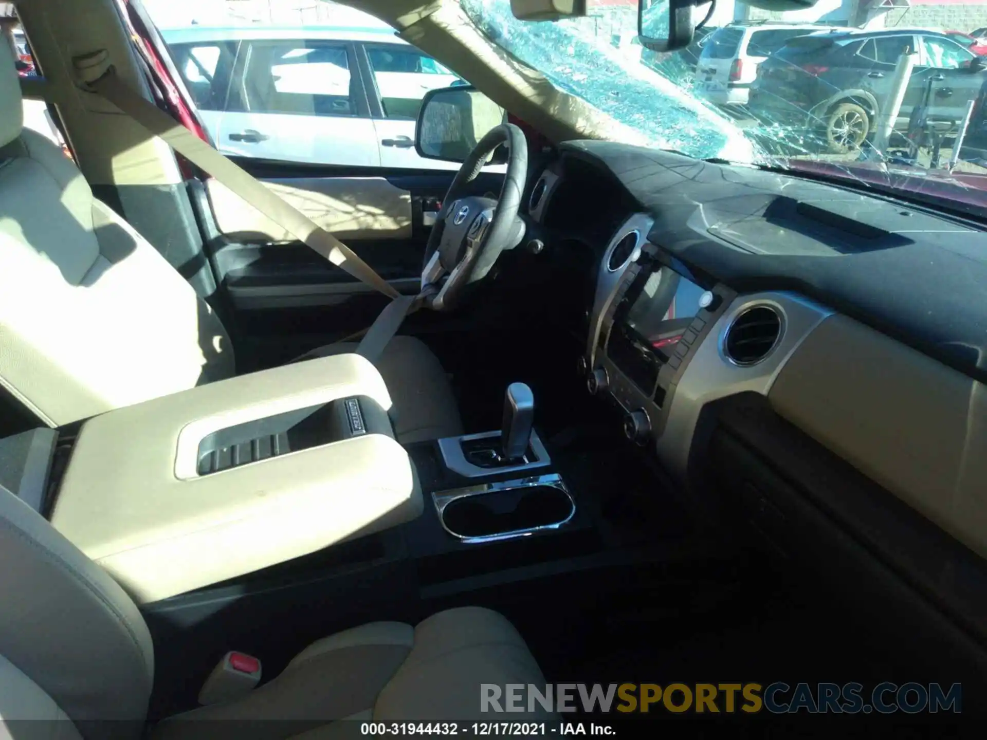 5 Photograph of a damaged car 5TFBY5F16MX015209 TOYOTA TUNDRA 4WD 2021