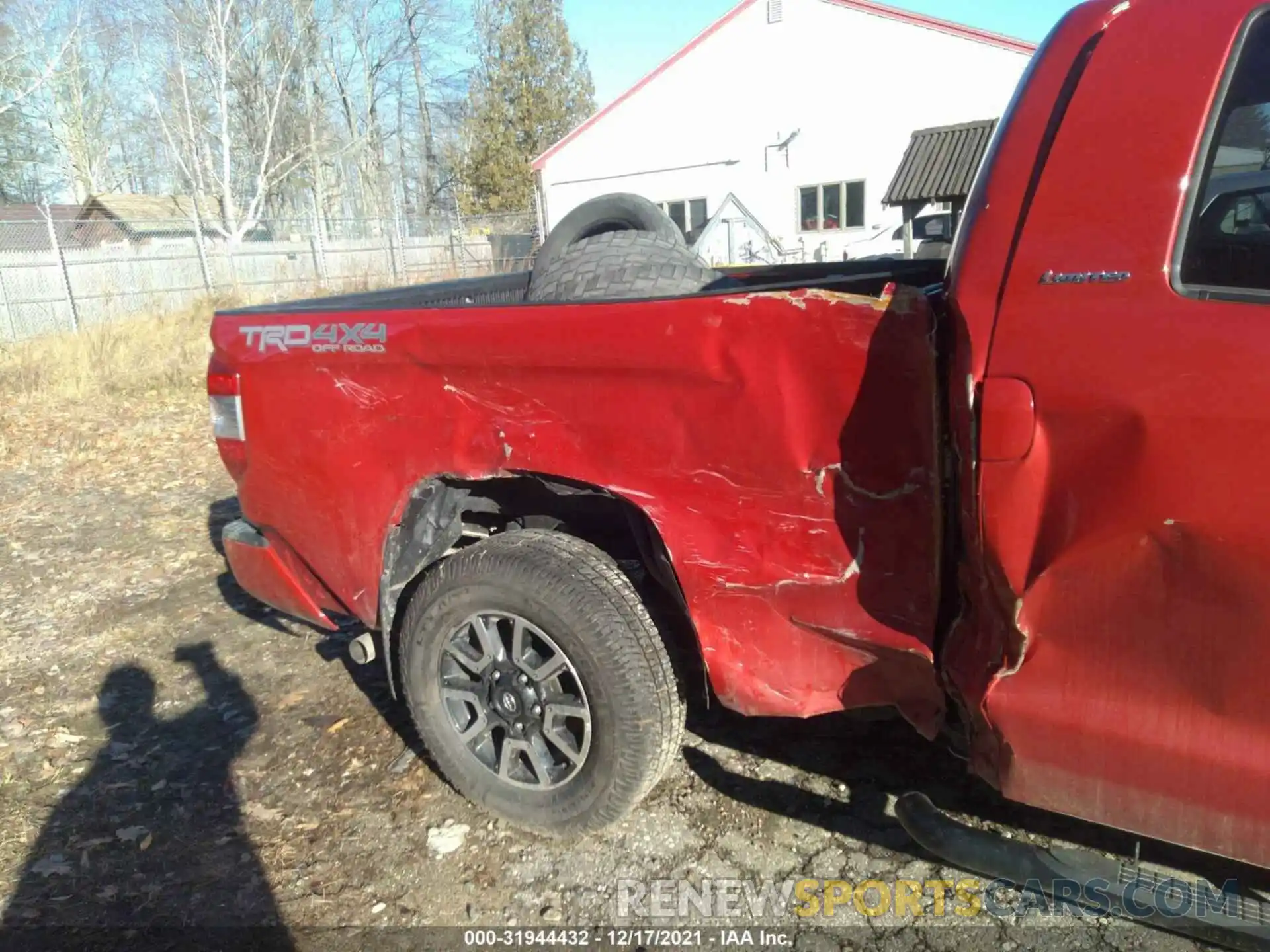 6 Photograph of a damaged car 5TFBY5F16MX015209 TOYOTA TUNDRA 4WD 2021